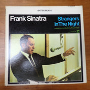 Frank Sinatra - Strangers In The Night
