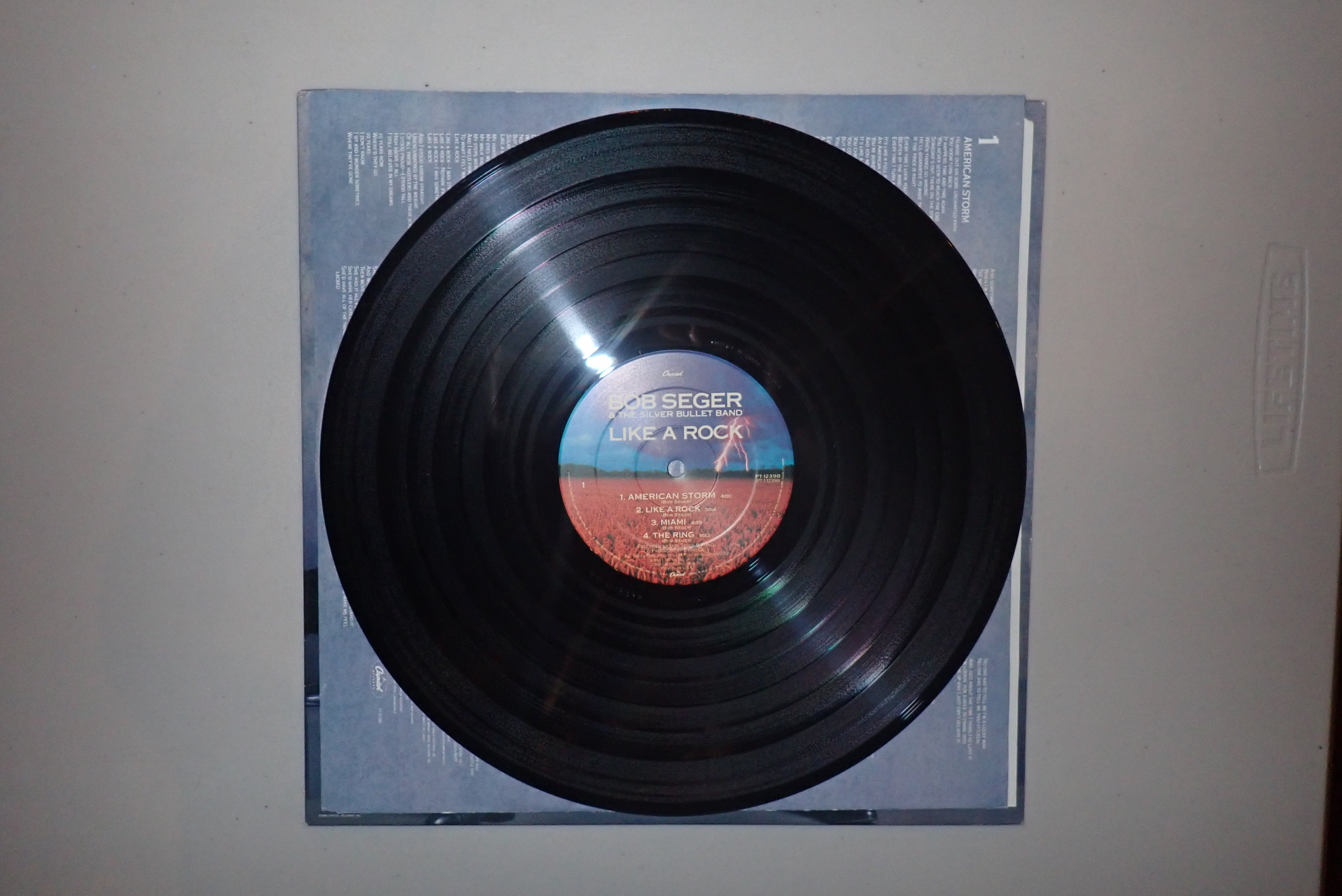 Bob Seger & The Silver Bullet Band – Like A Rock