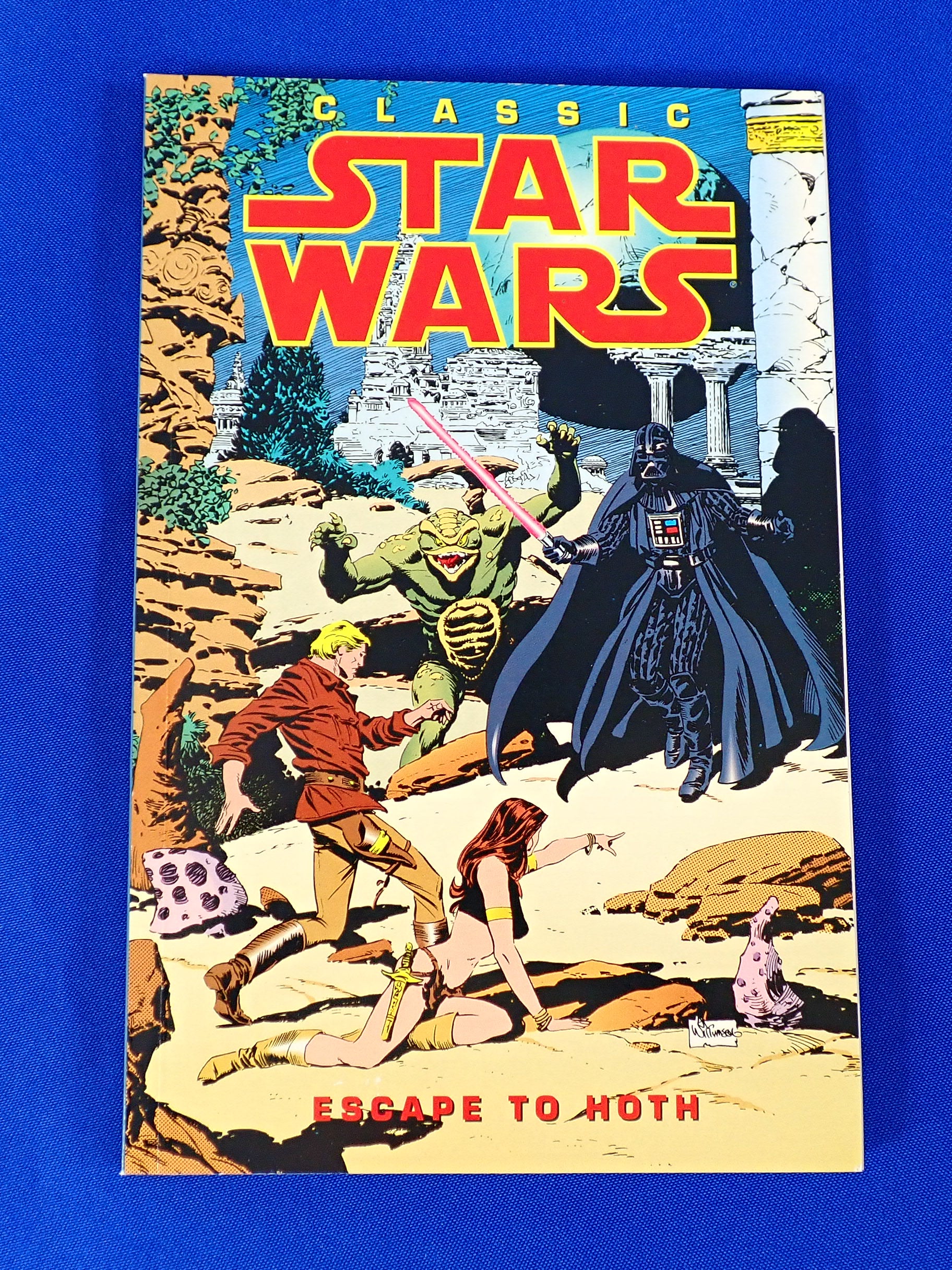 Classic Star Wars: Escape To Hoth - TPB [Pre-Owned]