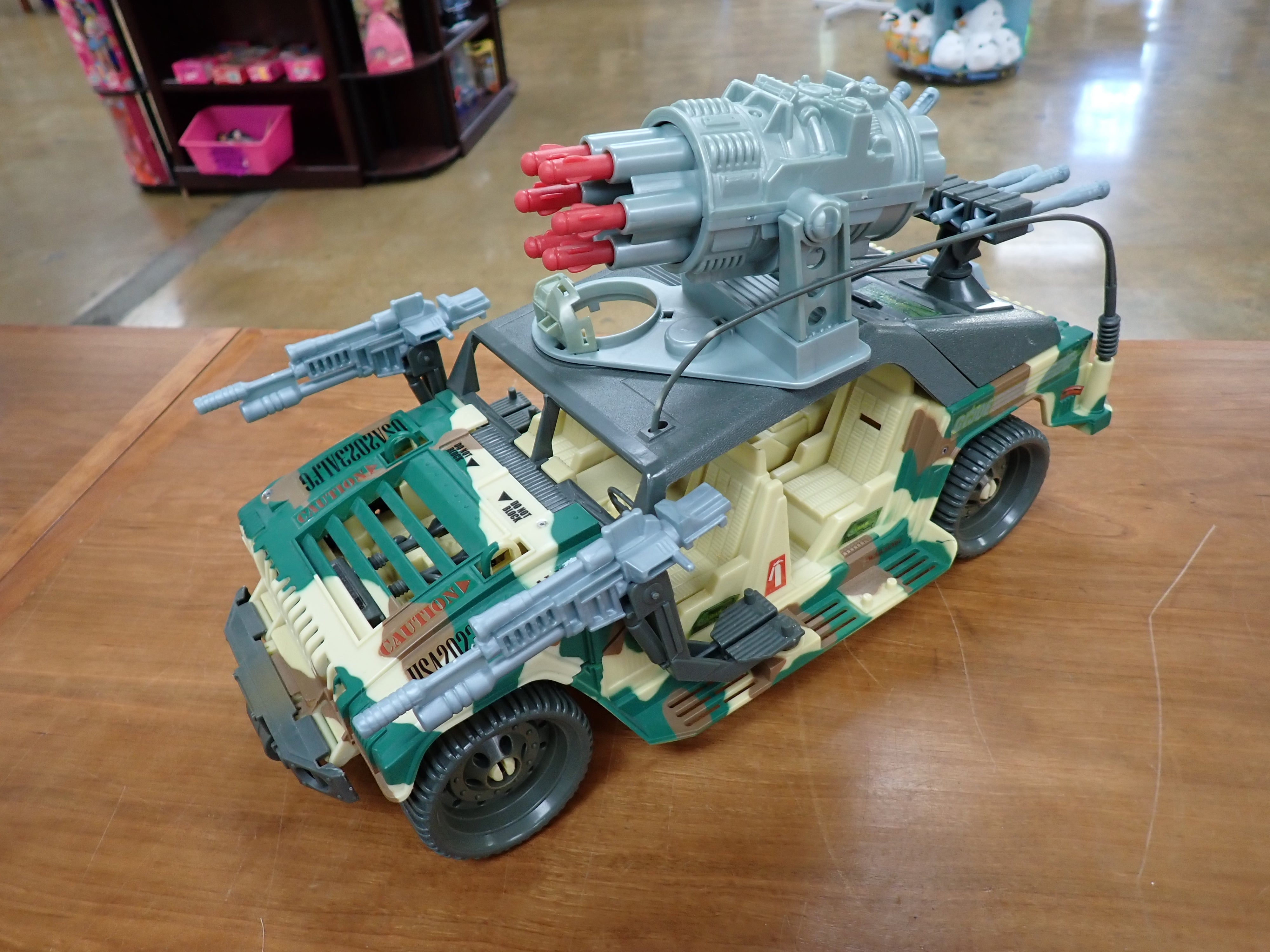 Brawler Humvee 2001