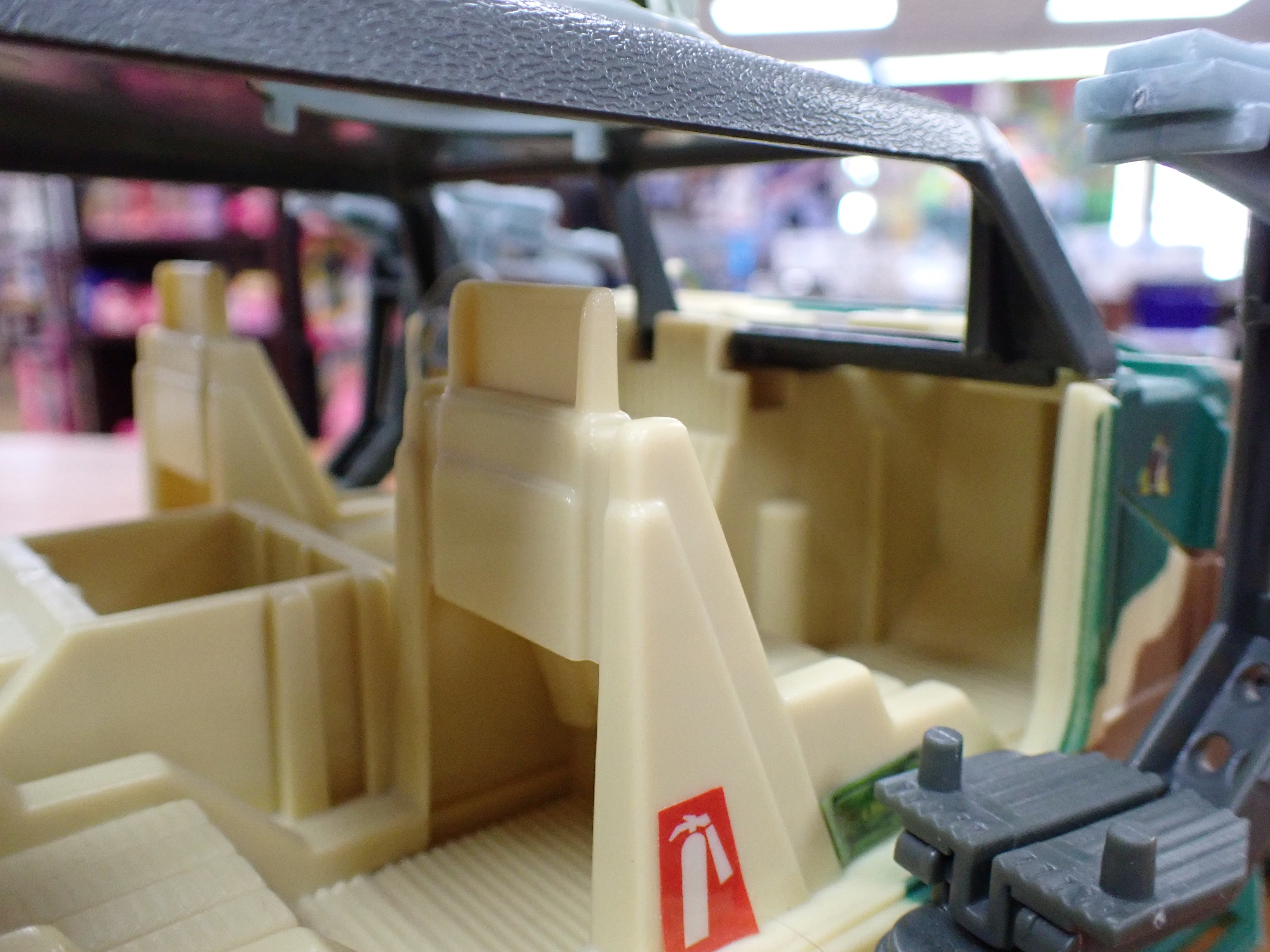 Brawler Humvee 2001