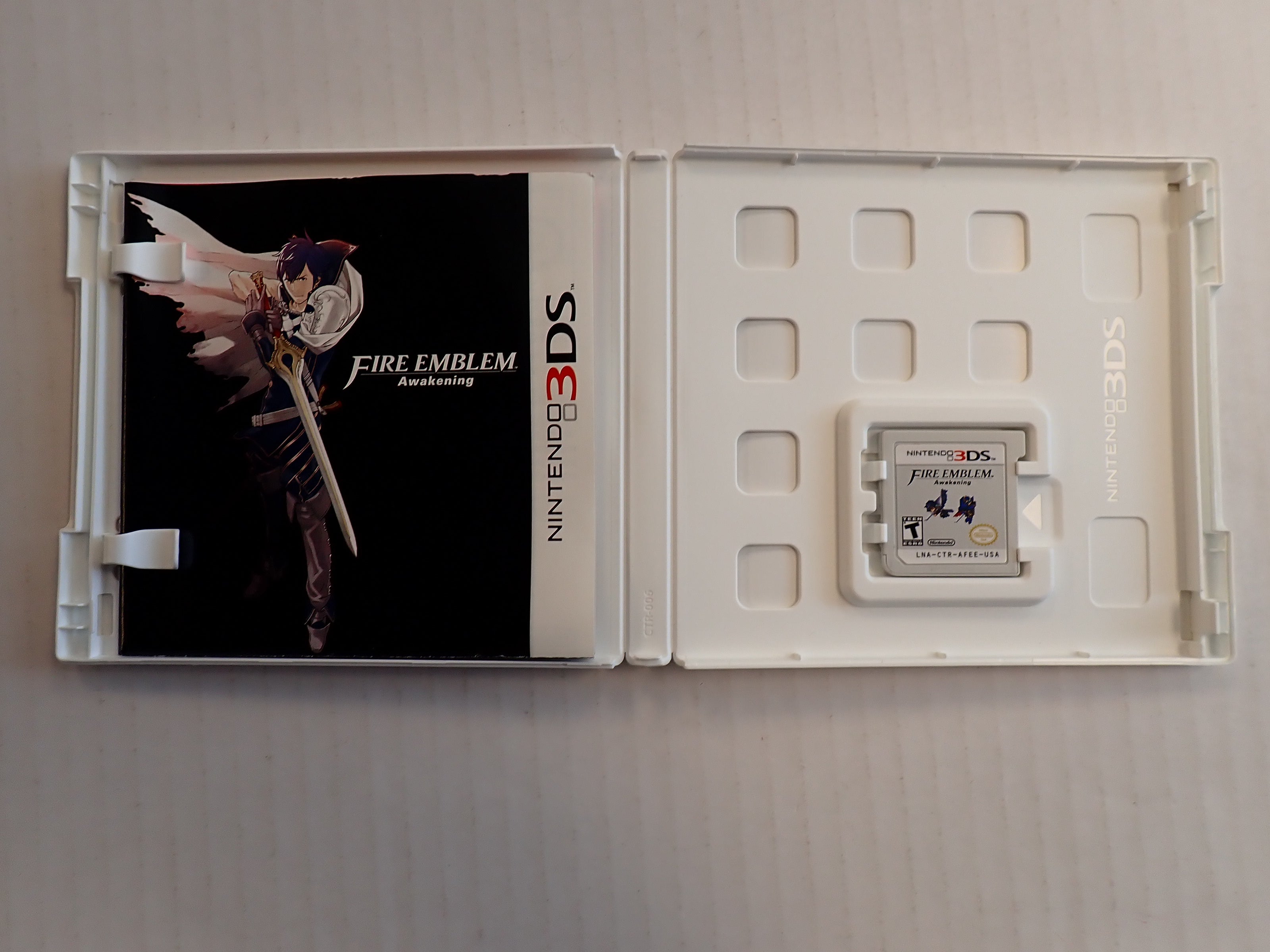Fire Emblem Awakening - 3DS [Pre-Owned]