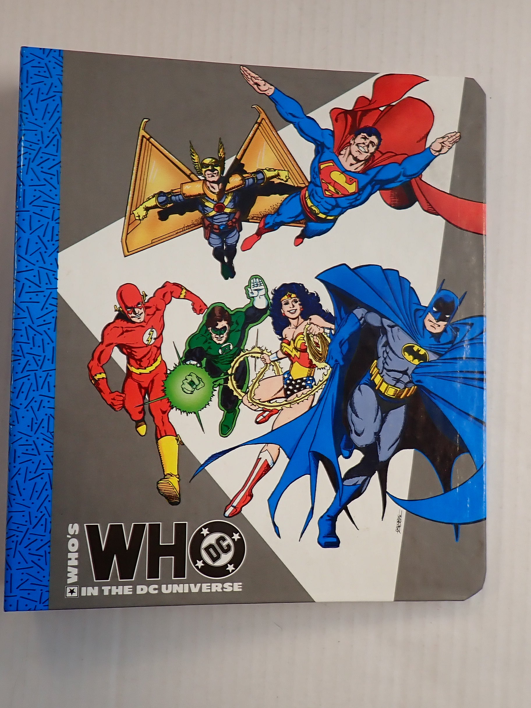 Who's Who in the DC Universe - DC Vintage 1990 (Pre-Owned 3 Ring Binder)