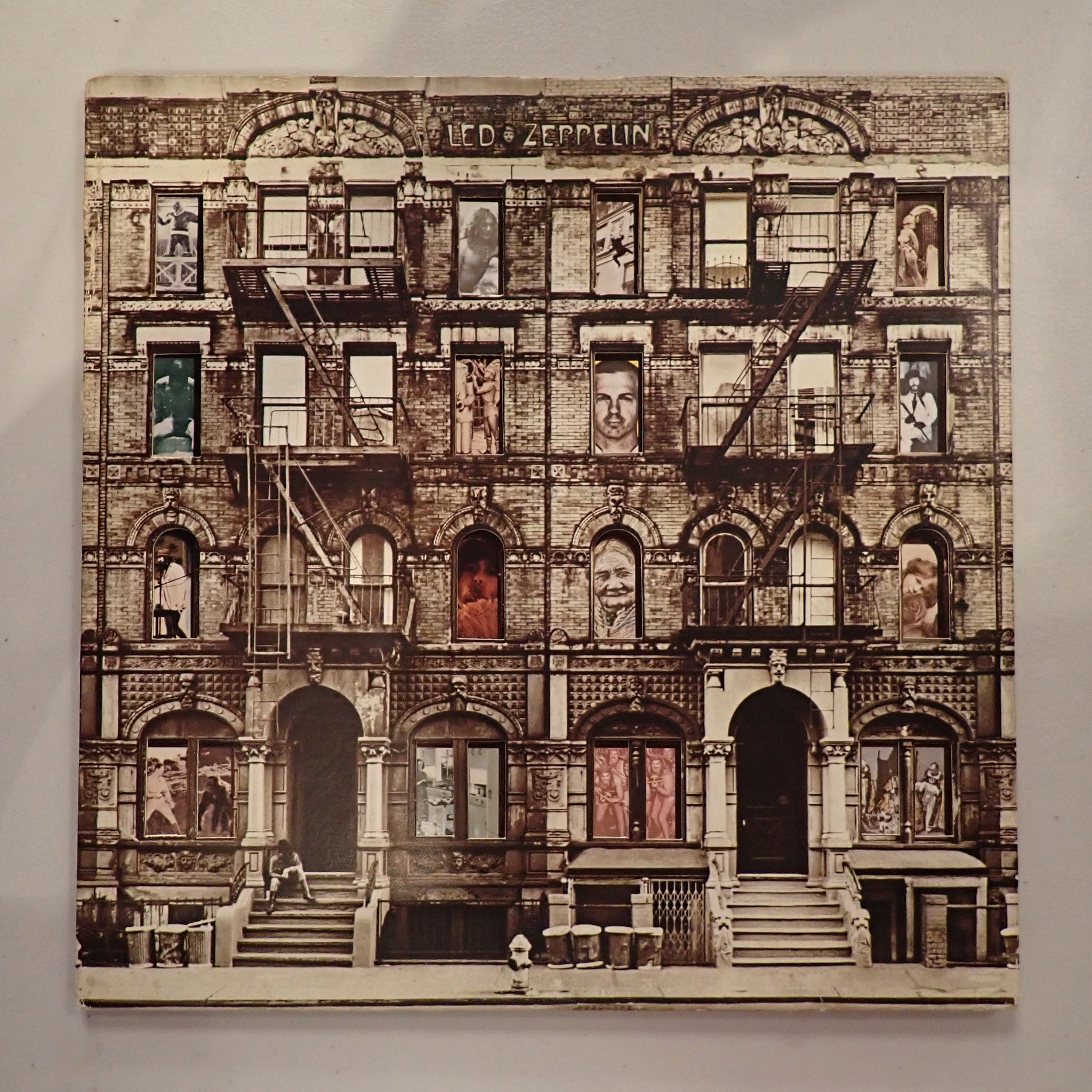 Led Zeppelin - Physical Graffiti