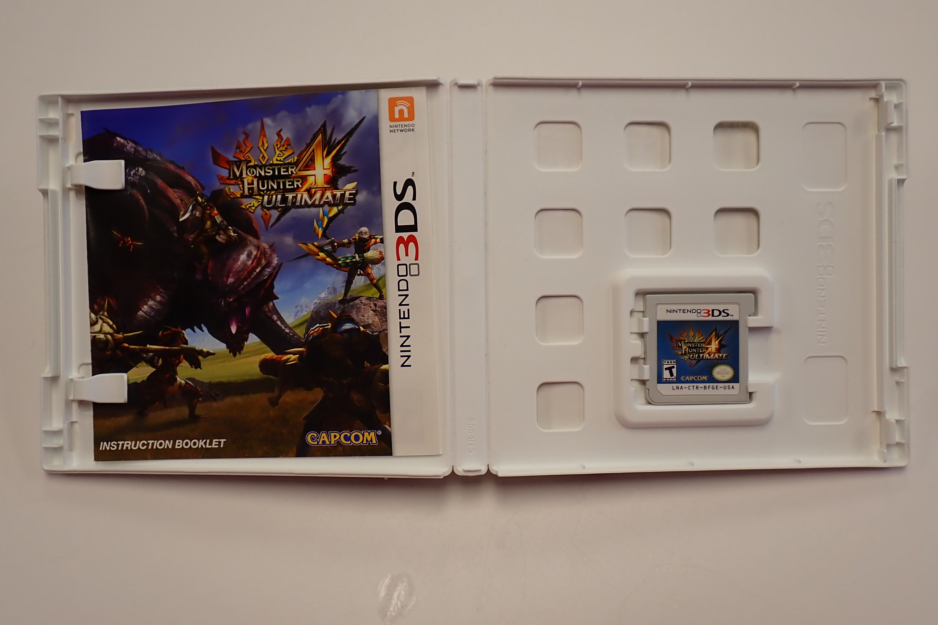 Monster Hunter 4 Ultimate - 3DS