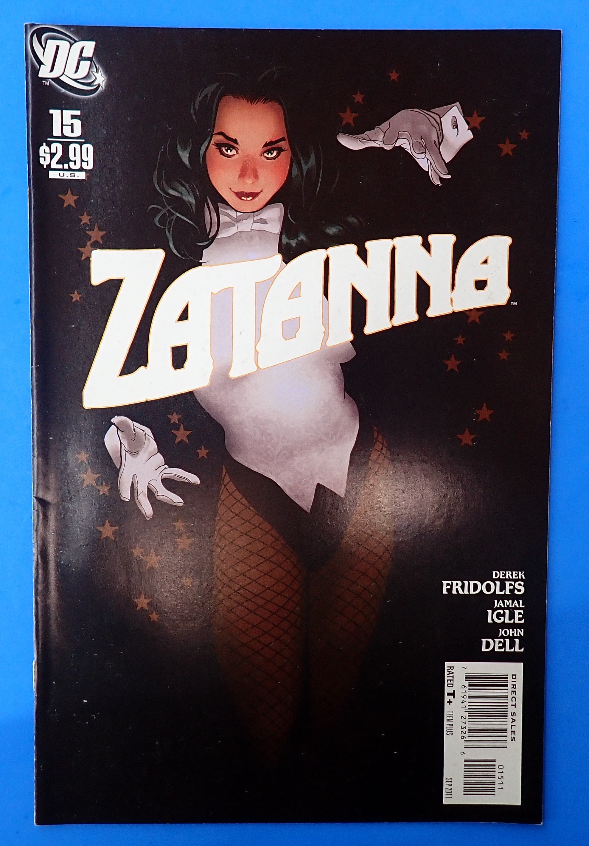 Zatanna #15 (2011) - VF+ (8.5) - Iconic Adam Hughes Cover