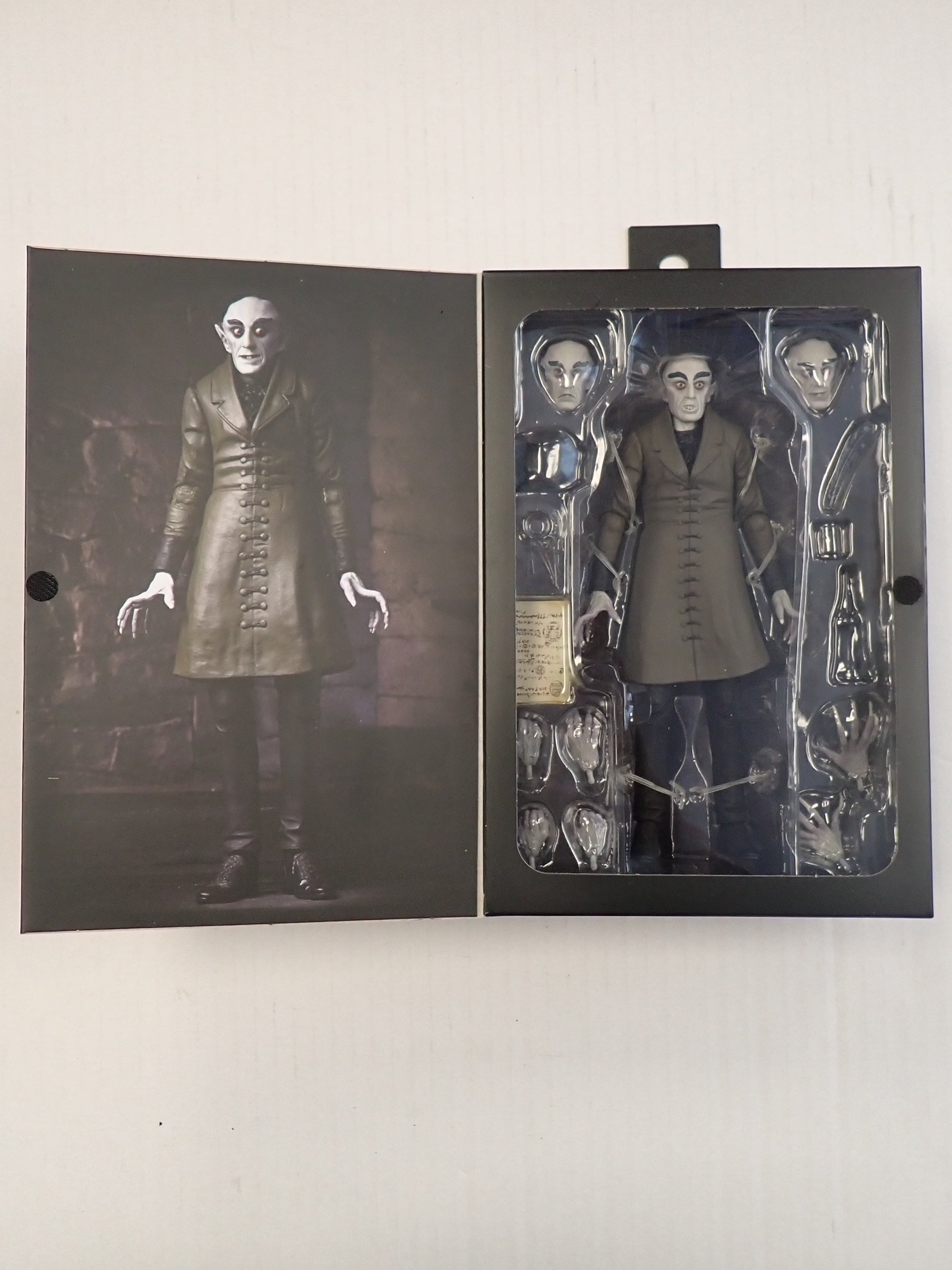 Ultimate Nosferatu -  Nosferatu A Symphony of Horror NECA Figure [Pre-Owned]