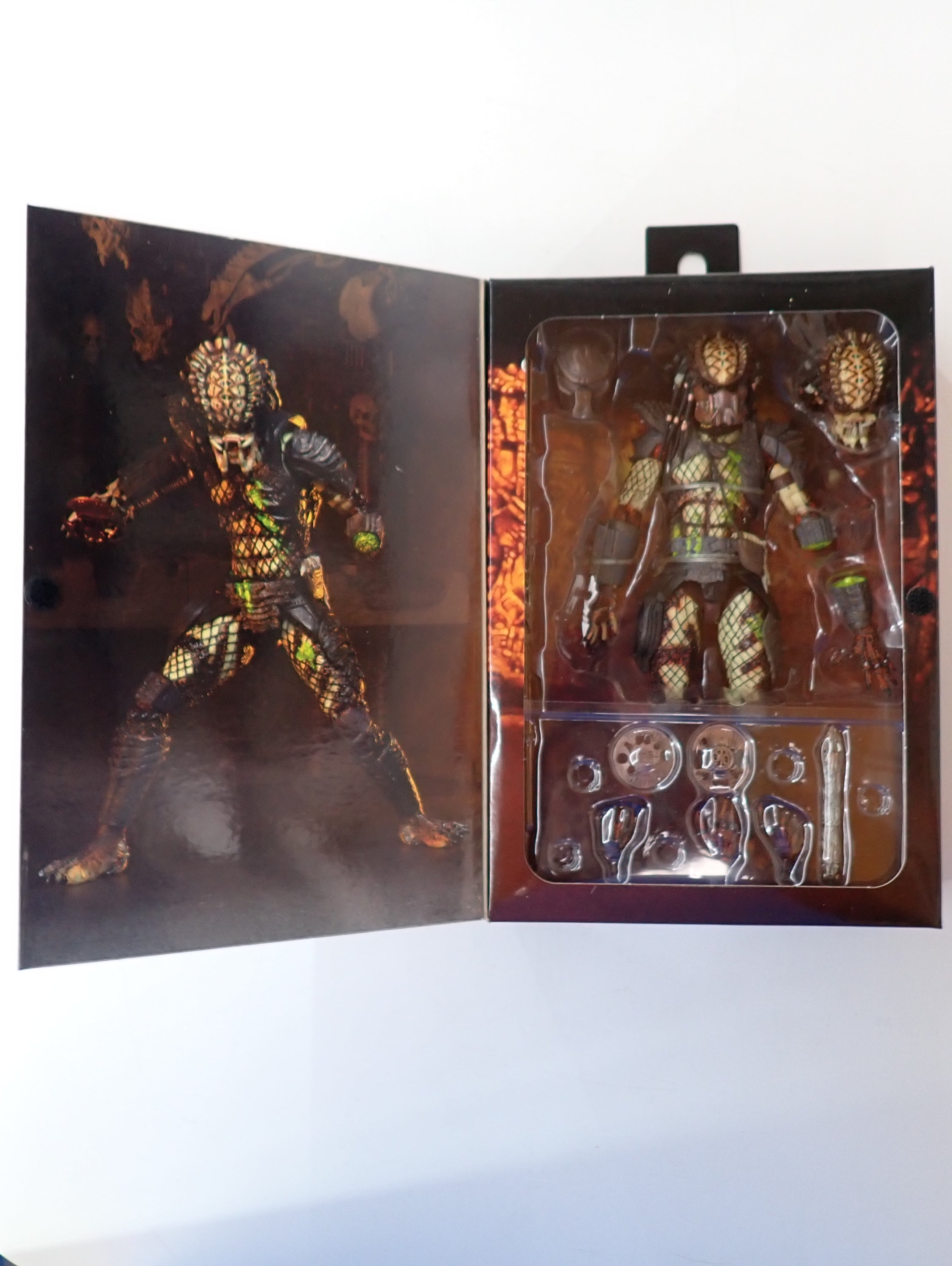 Predator 2 Ultimate Battle Damaged City Hunter - NECA Figure [Pre-Owned]