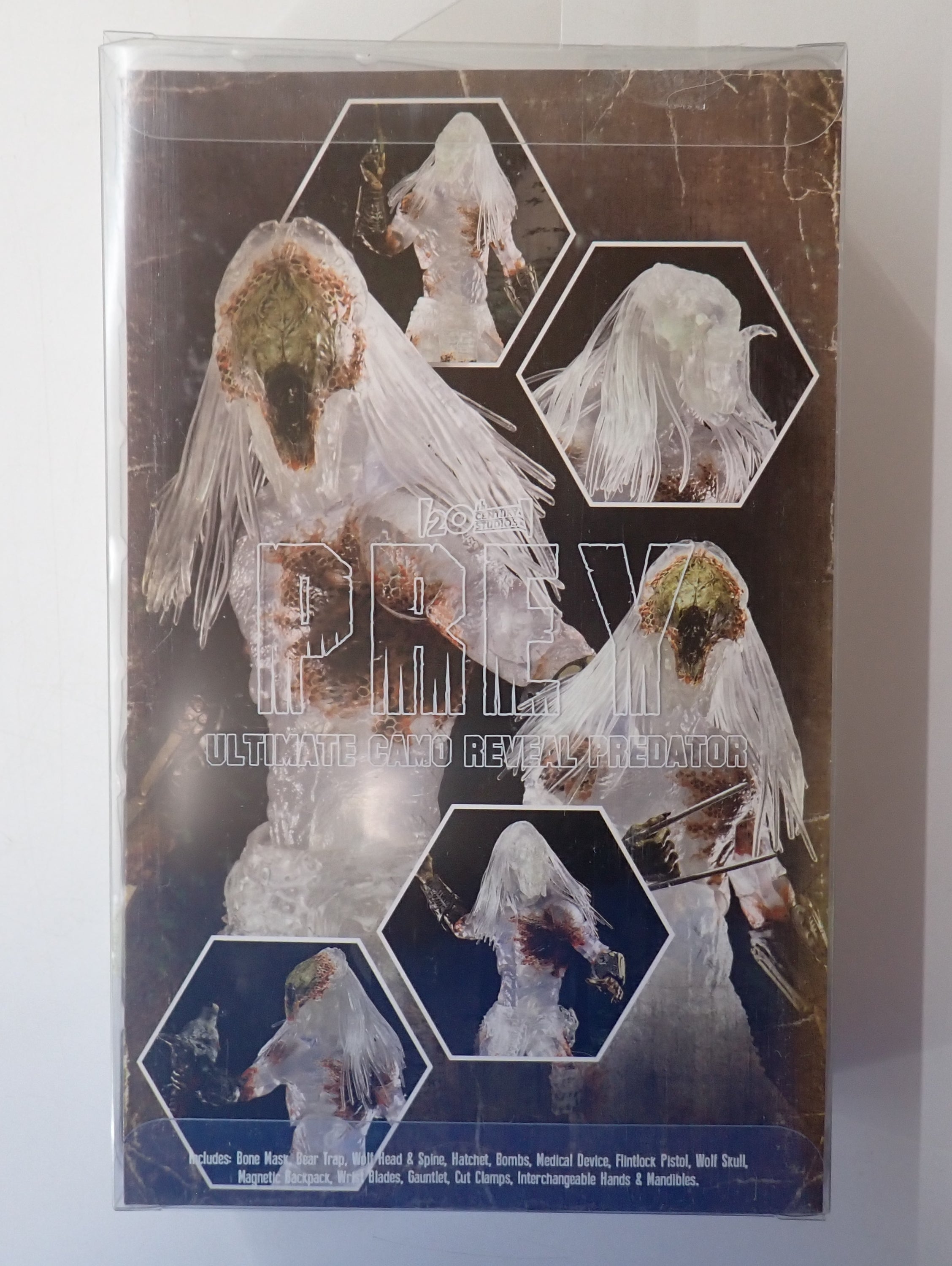 Prey Ultimate Camo Reveal Predator - NECA Figure [Pre-Owned]