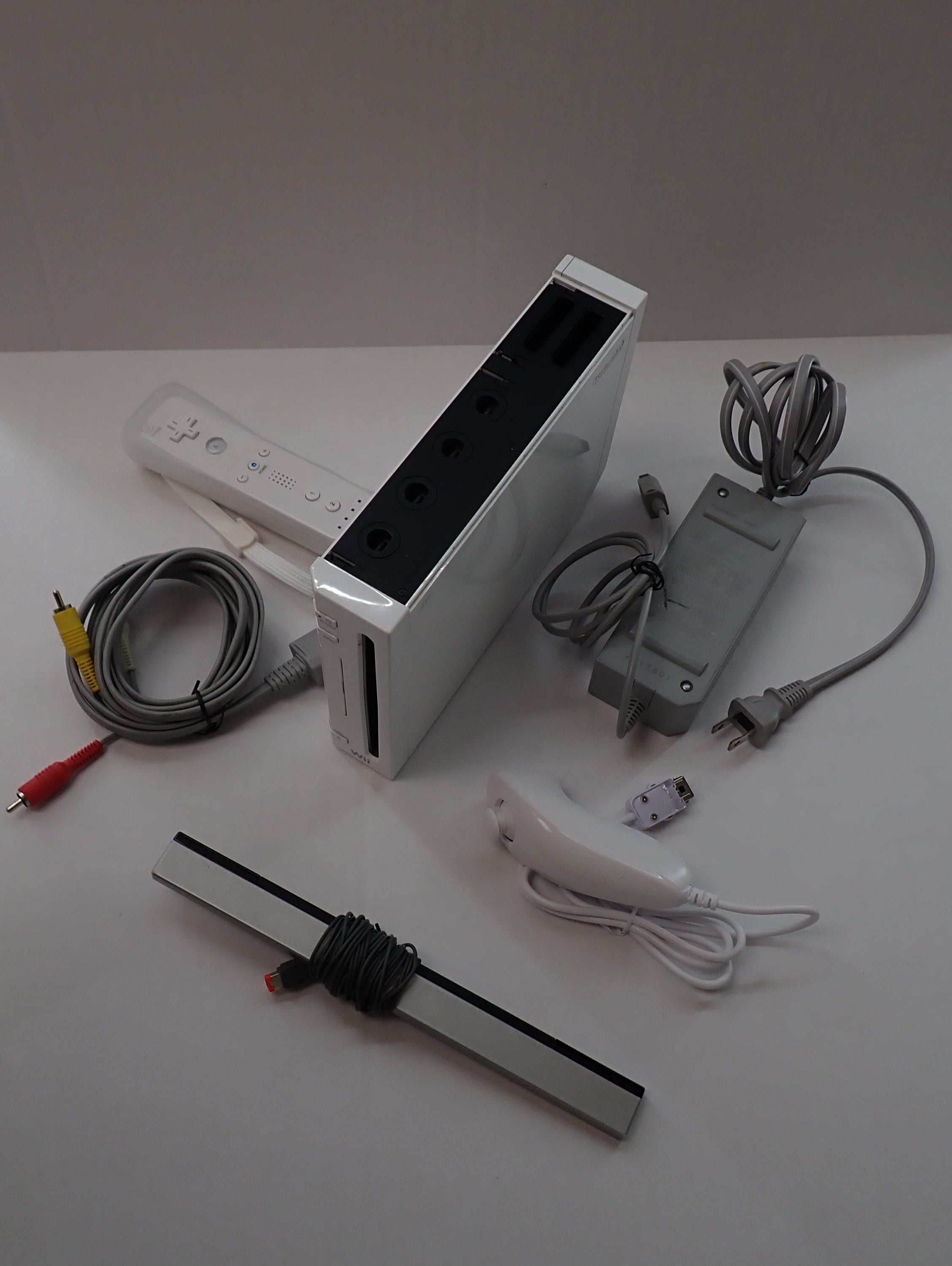 Nintendo Wii - White