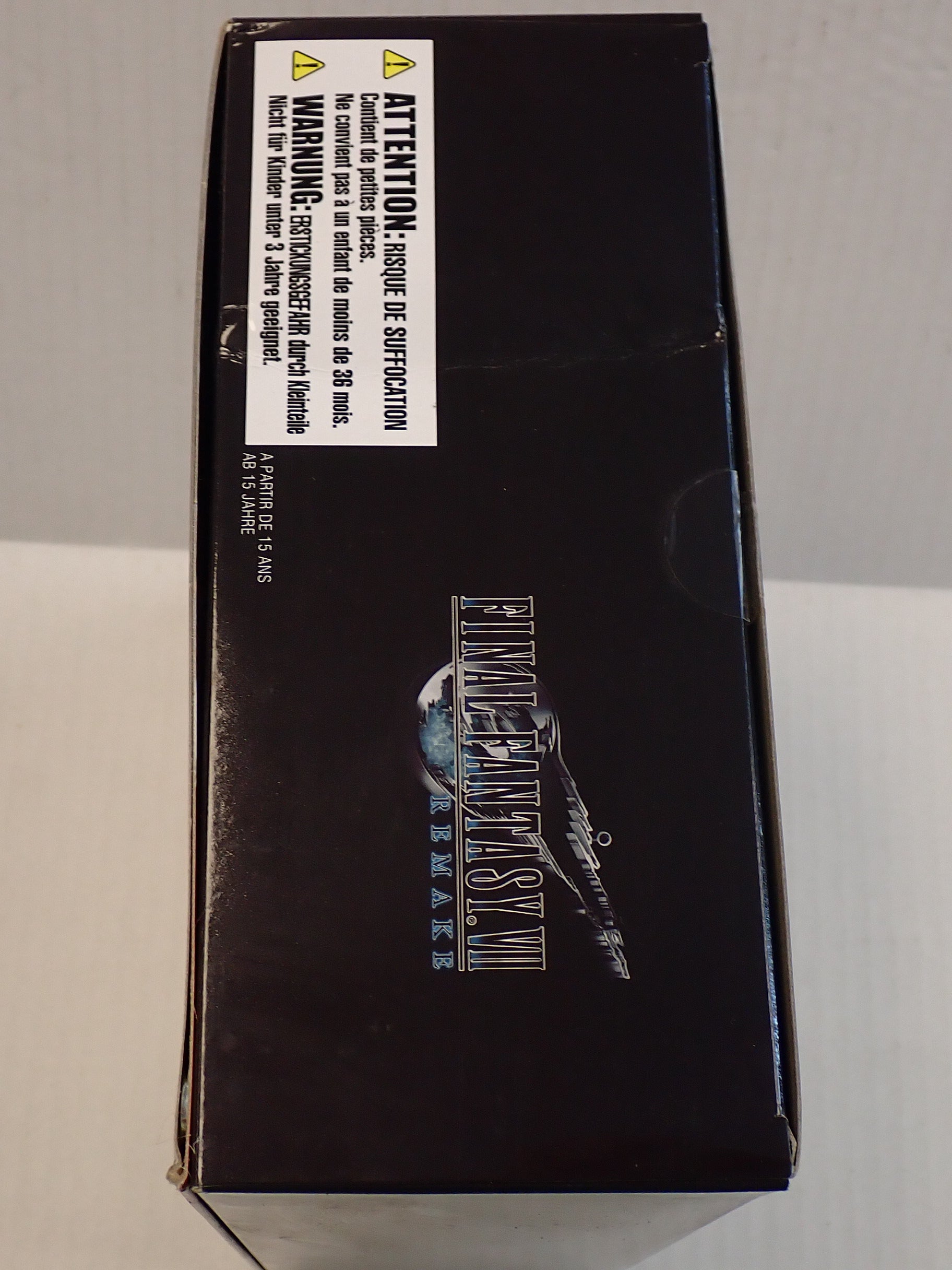 Cloud Strife Final Fantasy VII Remake - Play Arts Kai [Pre-Owned]