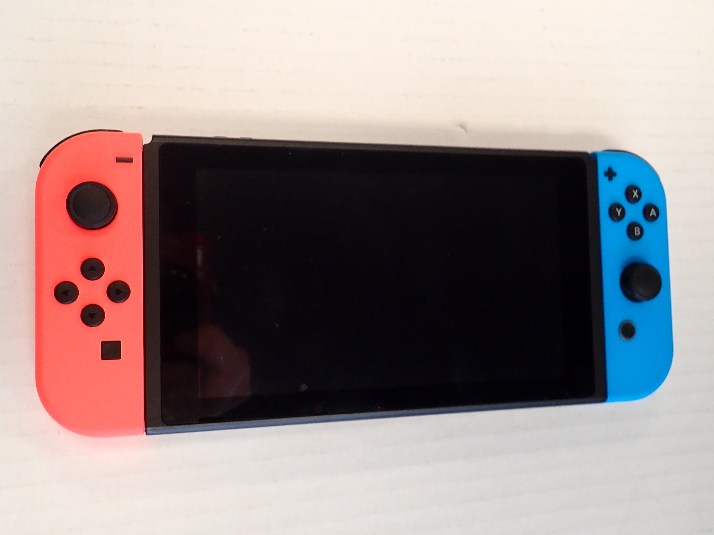 Nintendo Switch Console - Switch [Pre-Owned]