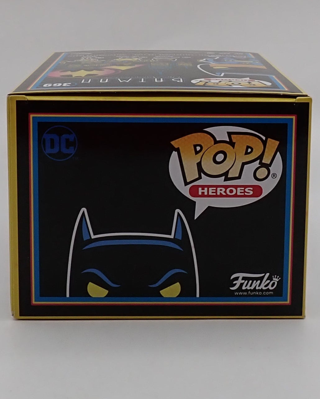 Batman (Black Light Glow) - POP! #369