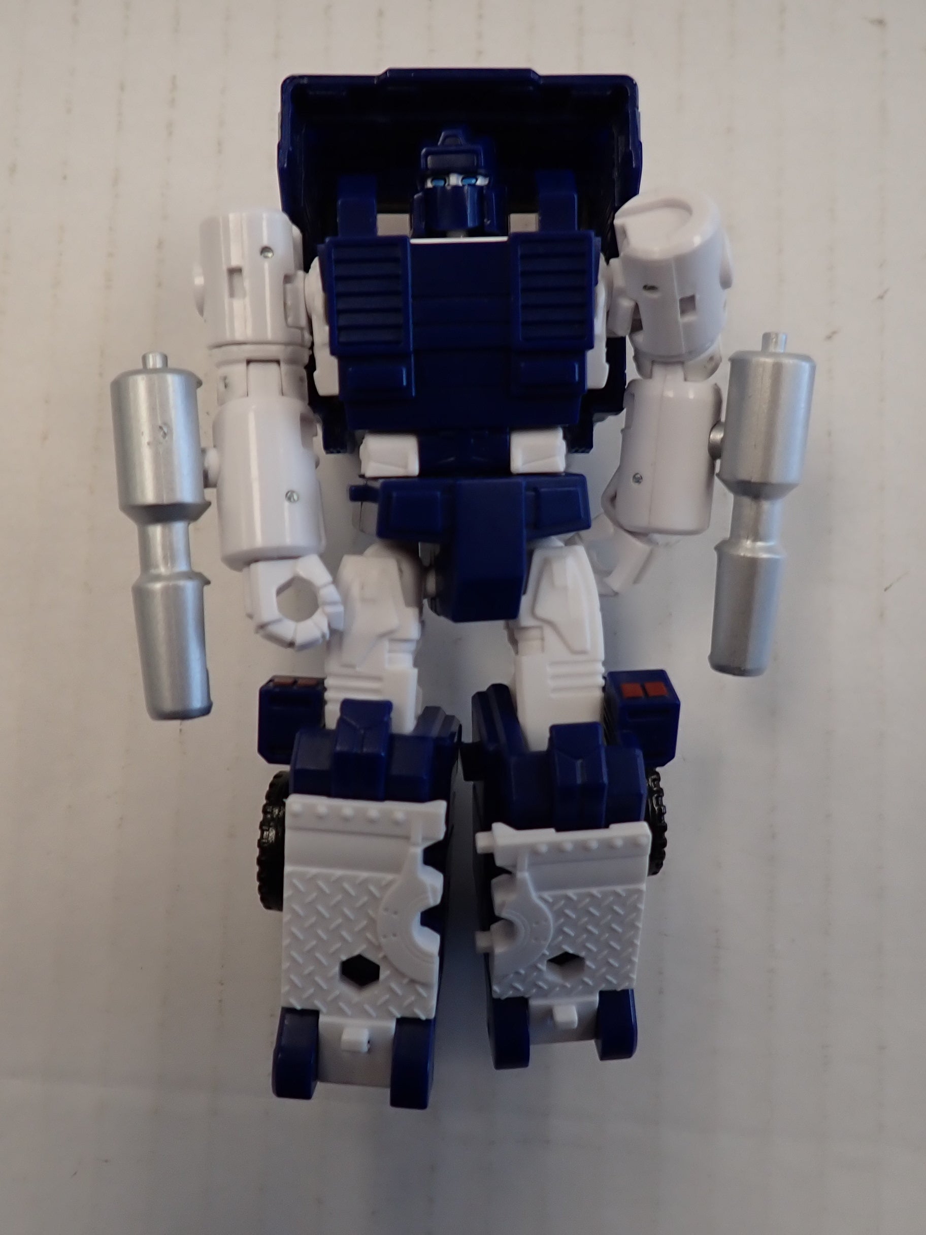 Transformers Kingdom War for Cybertron Autobot Pipes (Loose) [Pre-Owned]