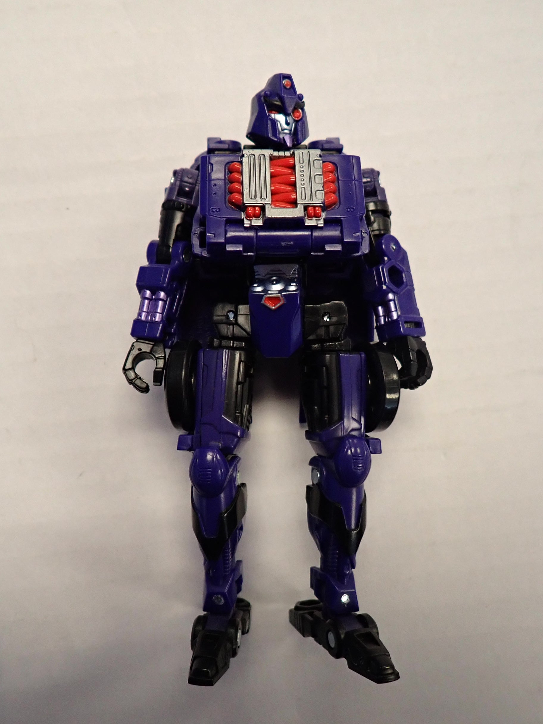 Transformers Legacy Evolution - Shadow Striker (Loose) [Pre-Owned]