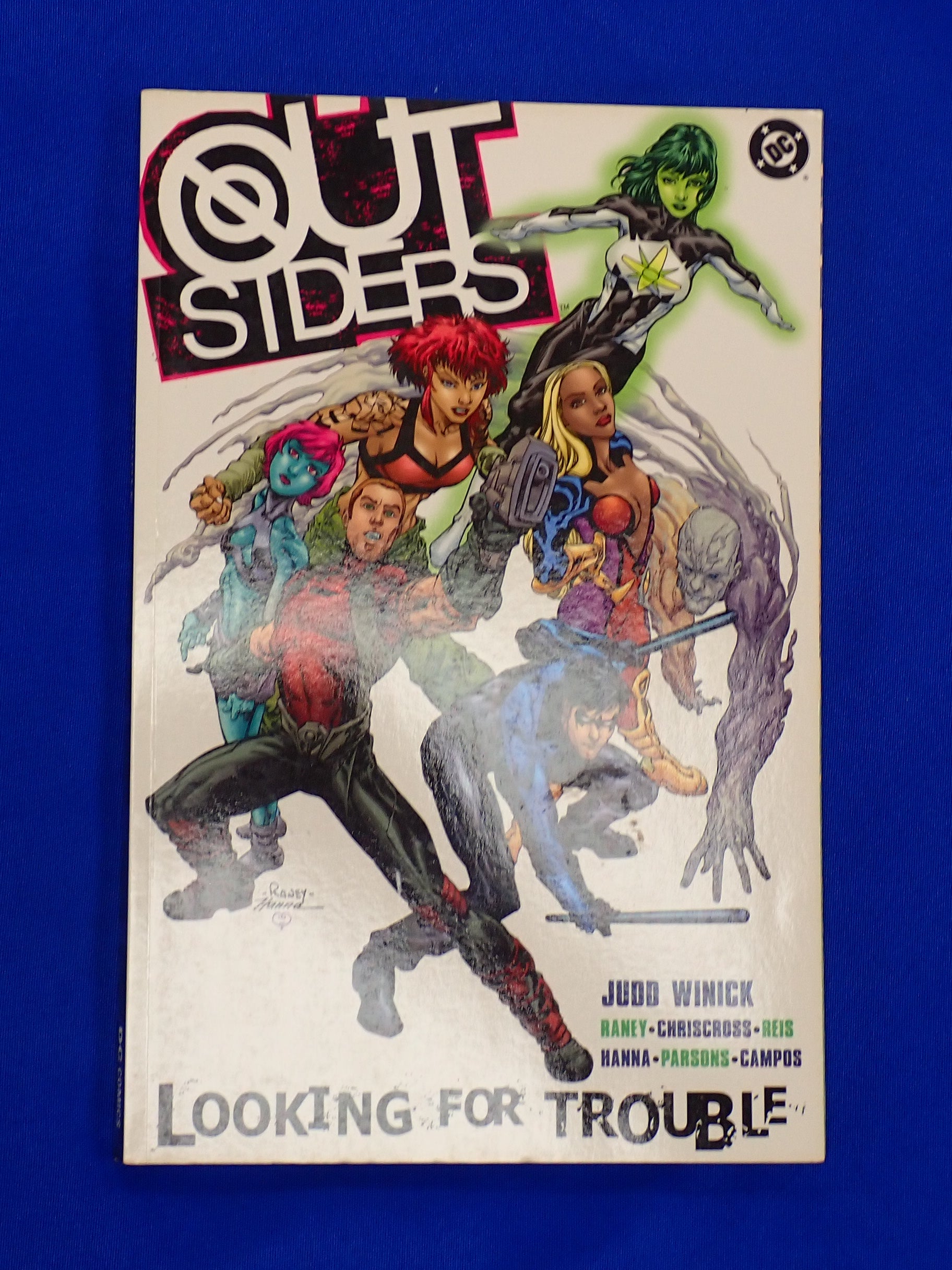 Outsiders: Looking for Trouble - TPB [Pre-Owned]