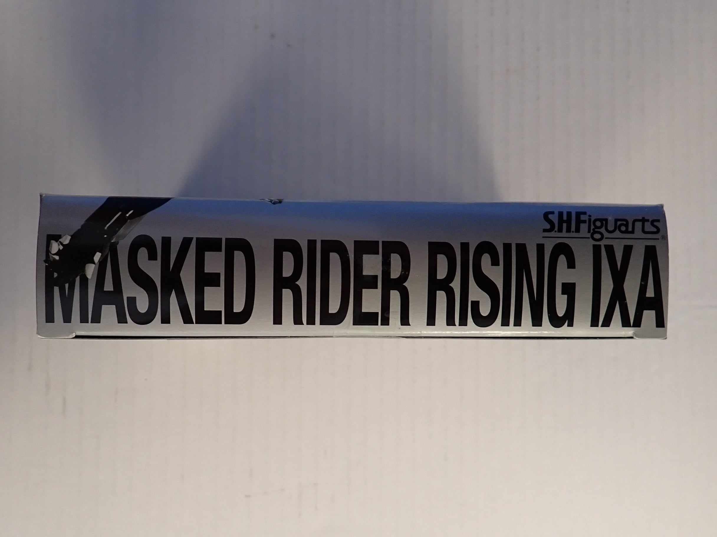 Masked Rider Rising Ixa - S.H. Figuarts [Pre-Owned]