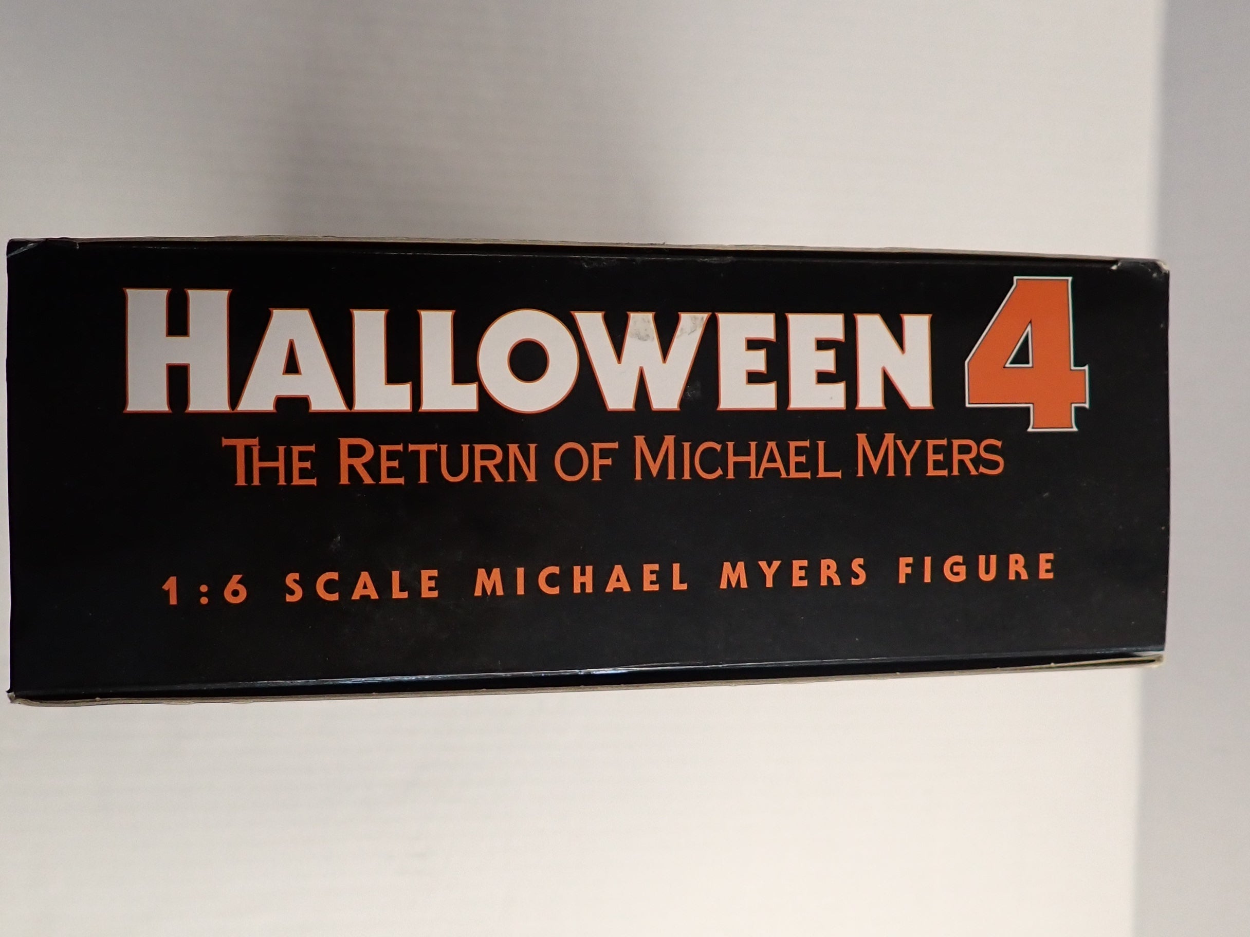 Halloween 4 Return of Michael Myers 1:6  - Trick or Treat Studios [Pre-Owned]