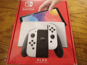 Switch OLED w/ box - White