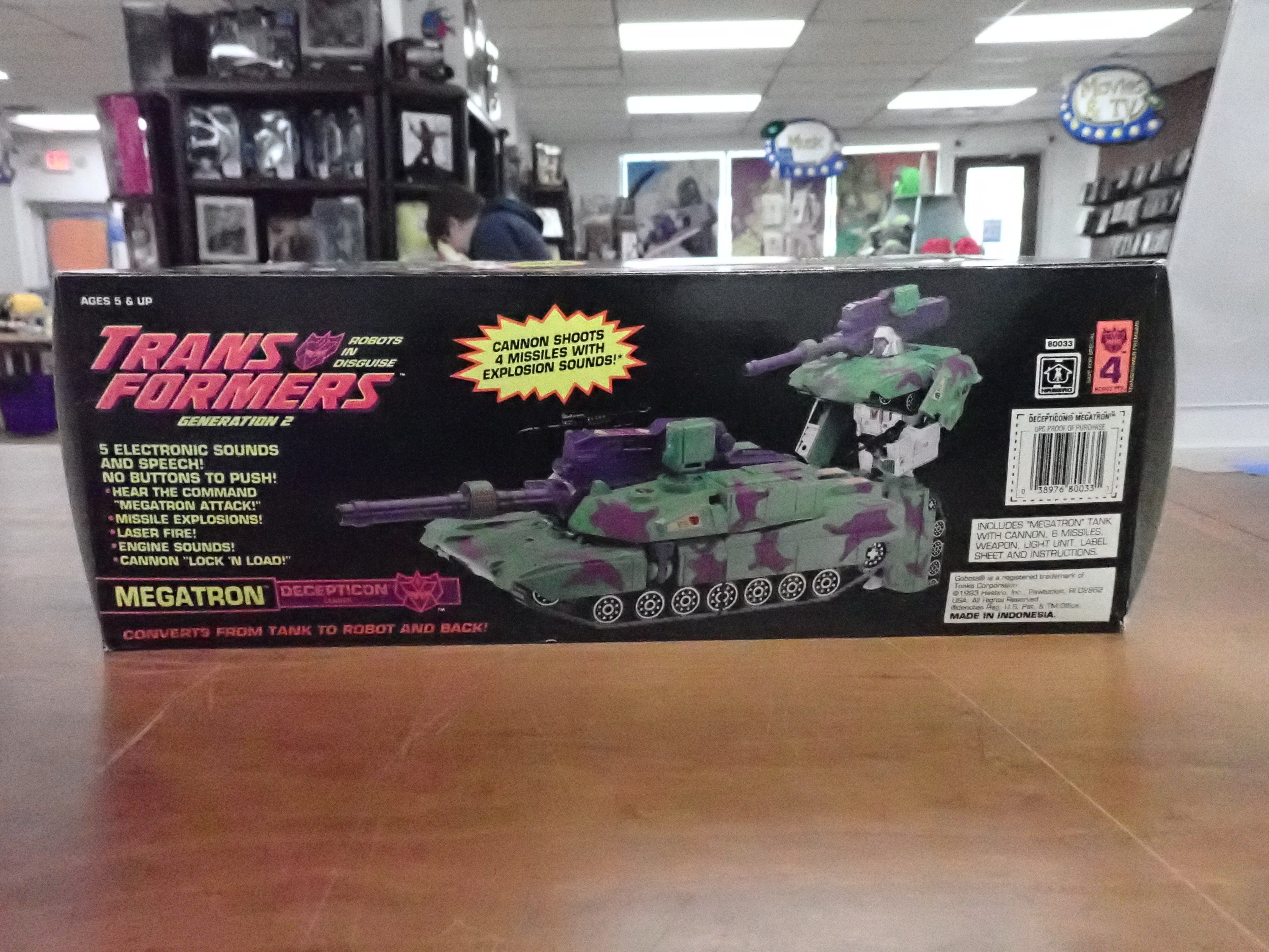 Megatron Tank Hasbro 1993 Transformers Generation 2  - NIB