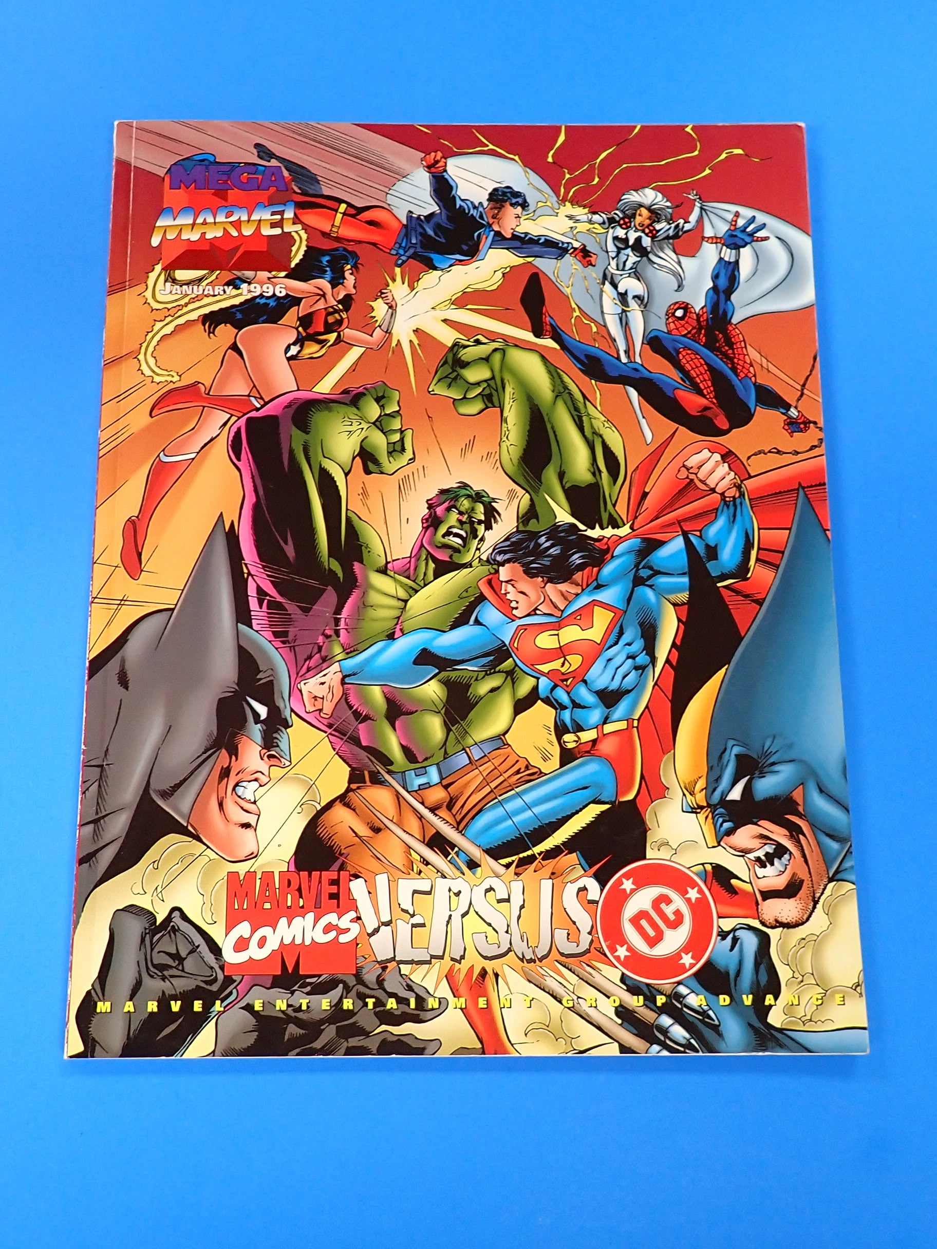Mega Marvel Versus DC (Jan 1996) [Pre-Owned]