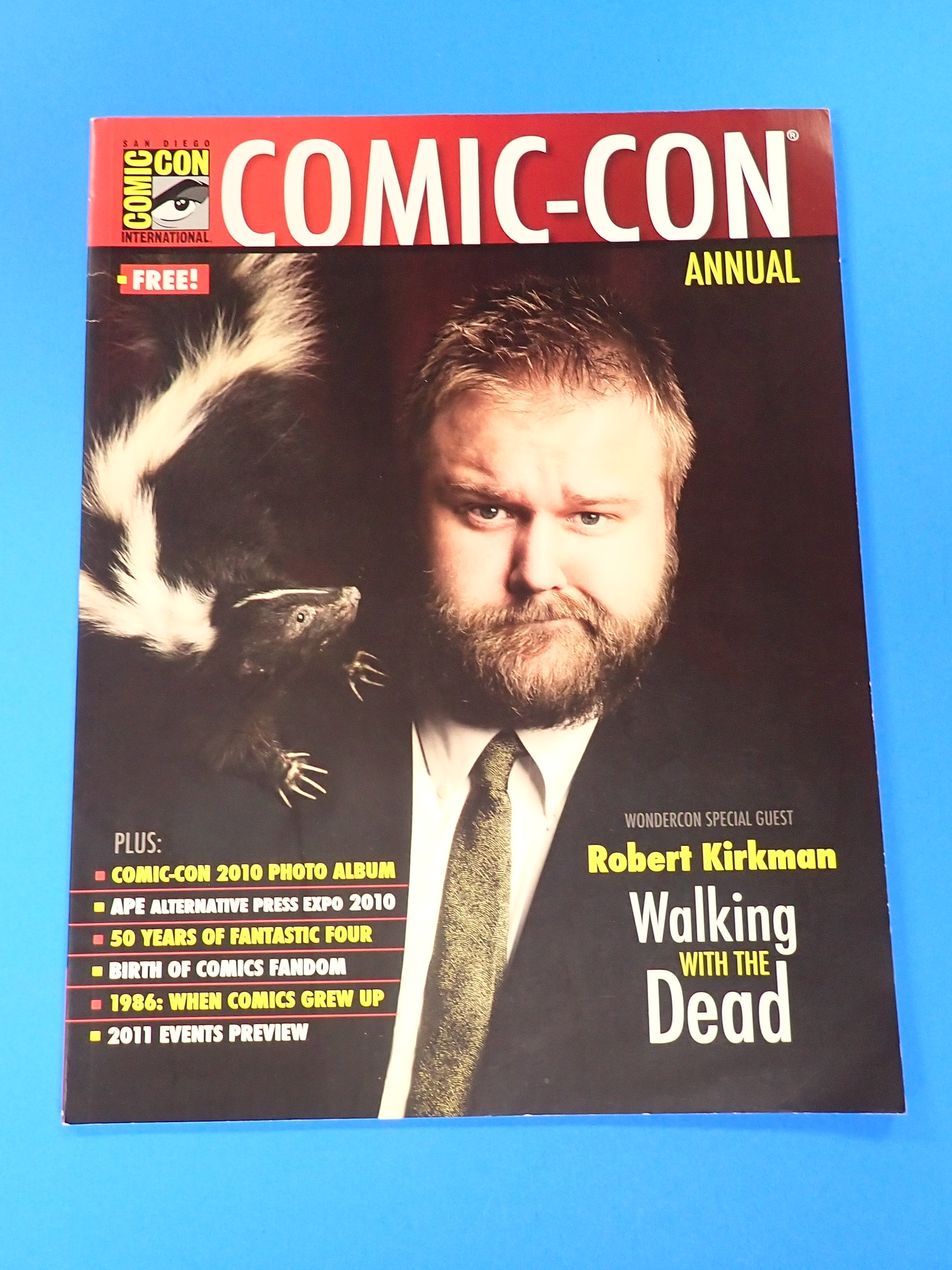 2011 San Diego Comic Con Annual [Pre-Owned]