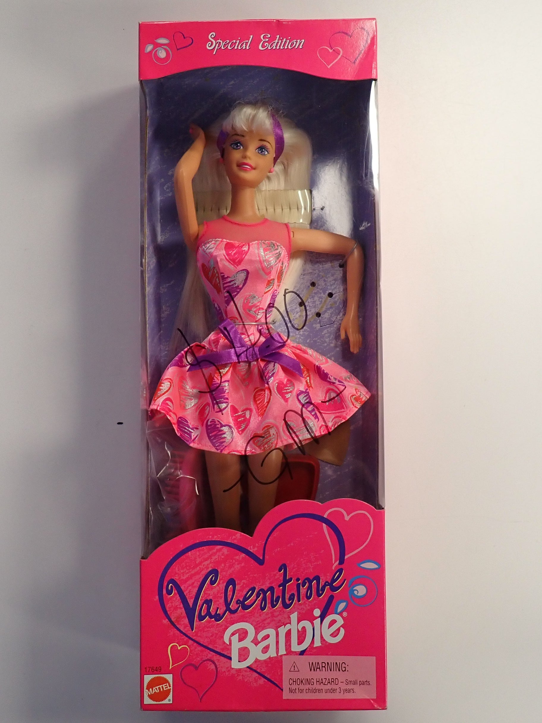 Valentine Barbie (1997) [Pre-Owned]