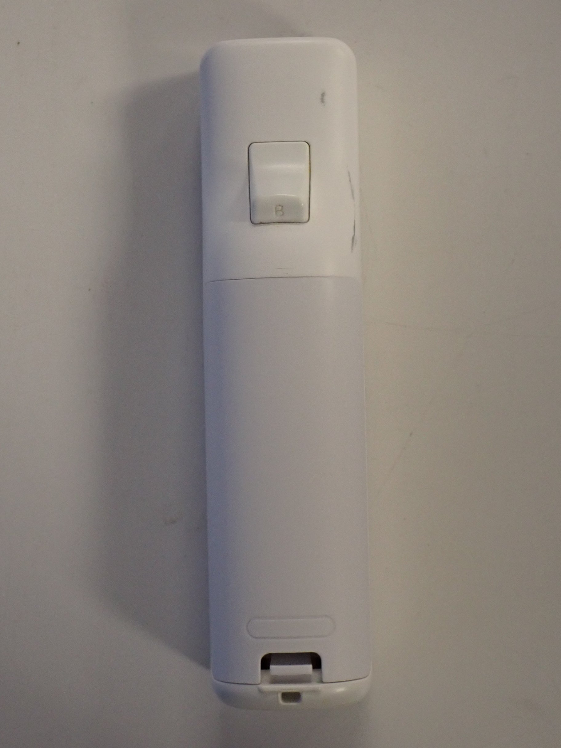 Wii Controller and Nunchuk - White [Pre-Owned]