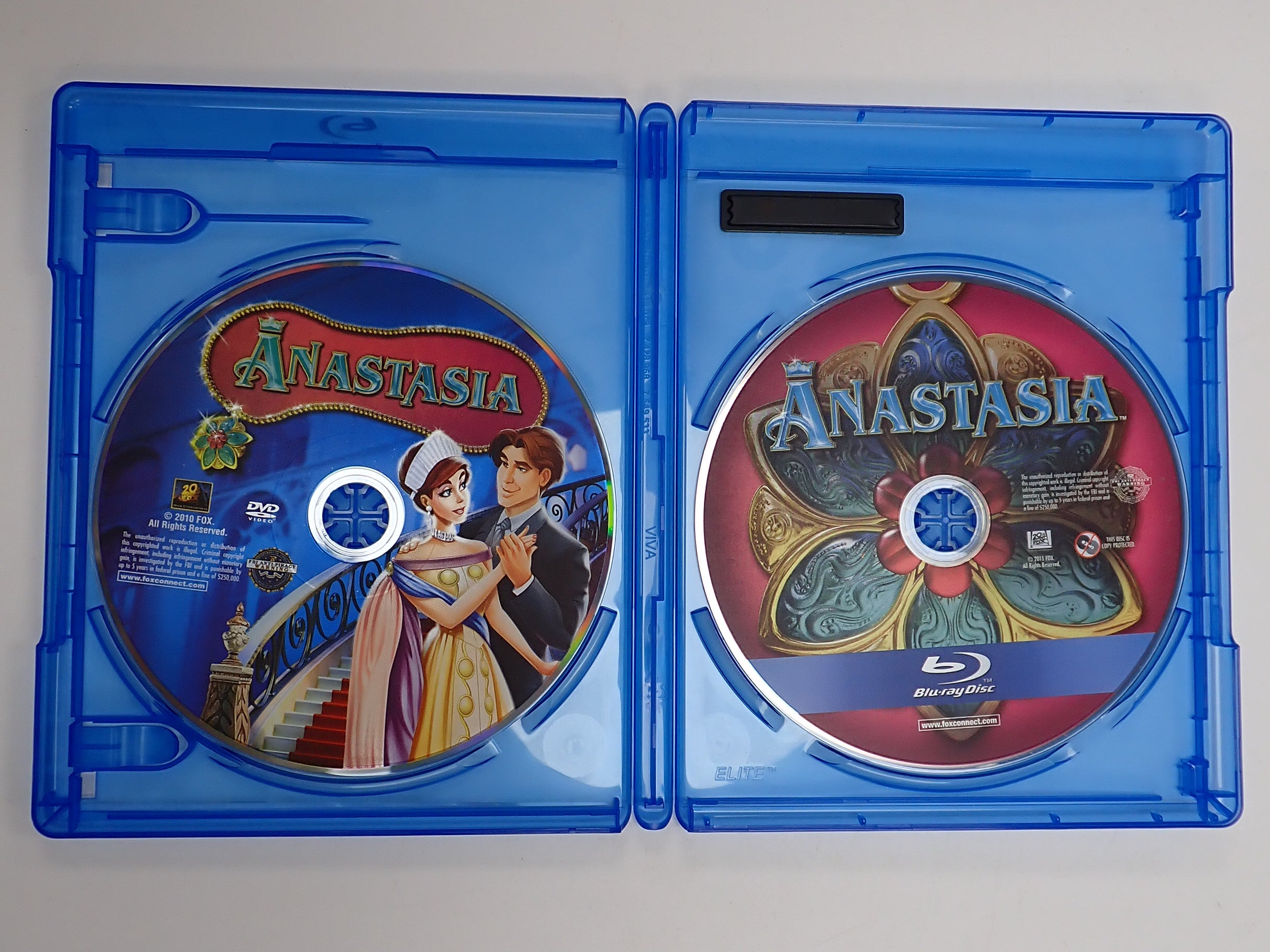 Anastasia - Blu-Ray [Pre-Owned]