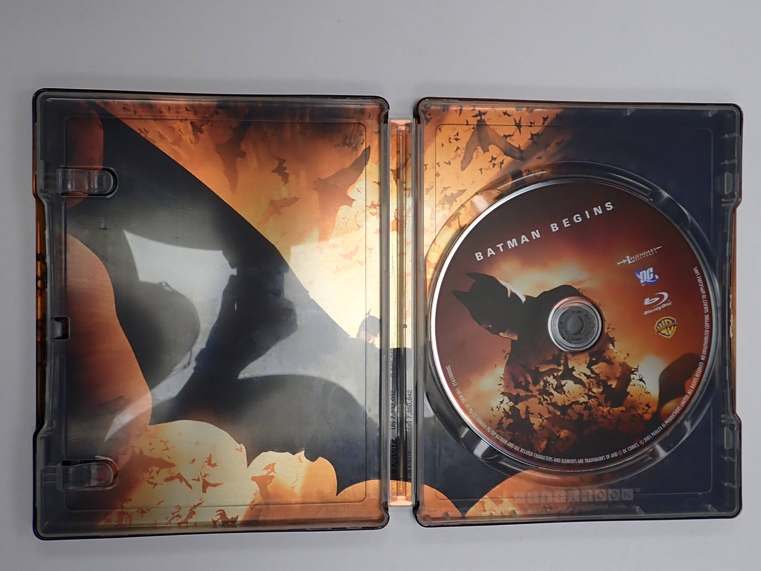Batman Begins (Steelbook) - Blu-Ray [Pre-Owned]