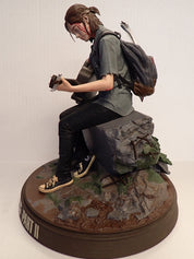 Ellie Last of Us Part II Statue [Pre-Owned]
