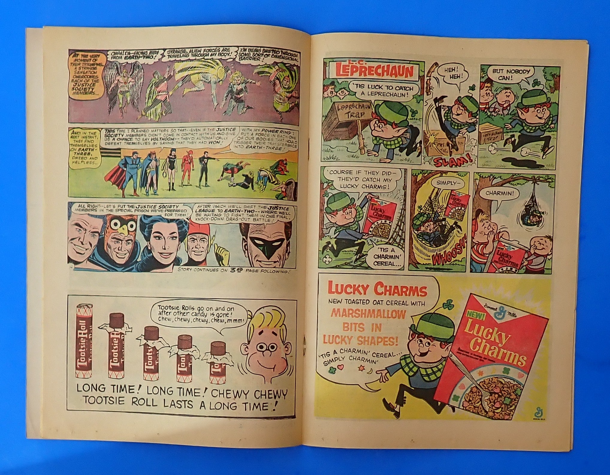 JLA #30 (1964) - FN/FN+ (6.0-6.5) - JLA/JSA Battle Evil Counterparts