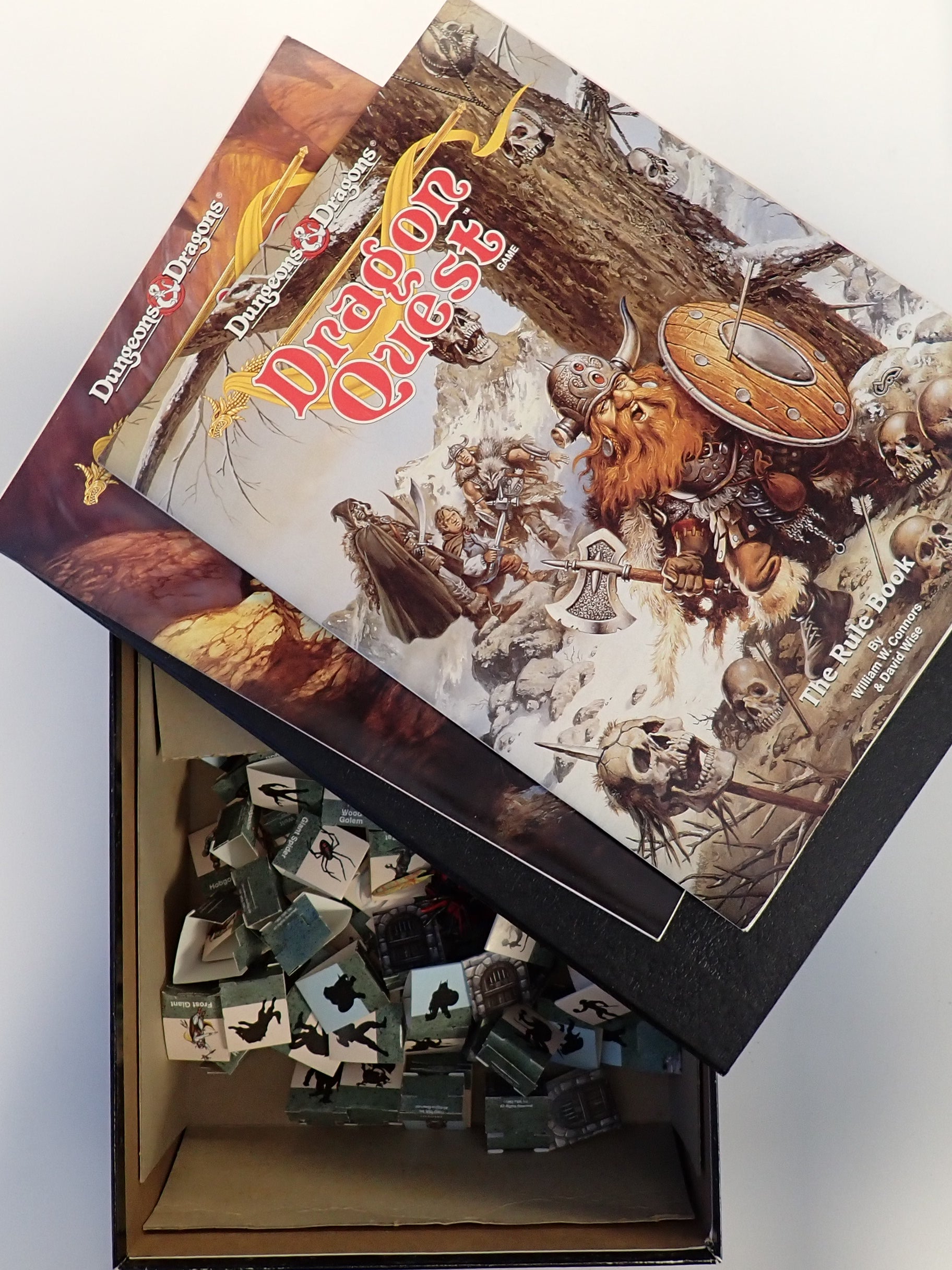 D&D Dragon Quest Game [Pre-Owned]