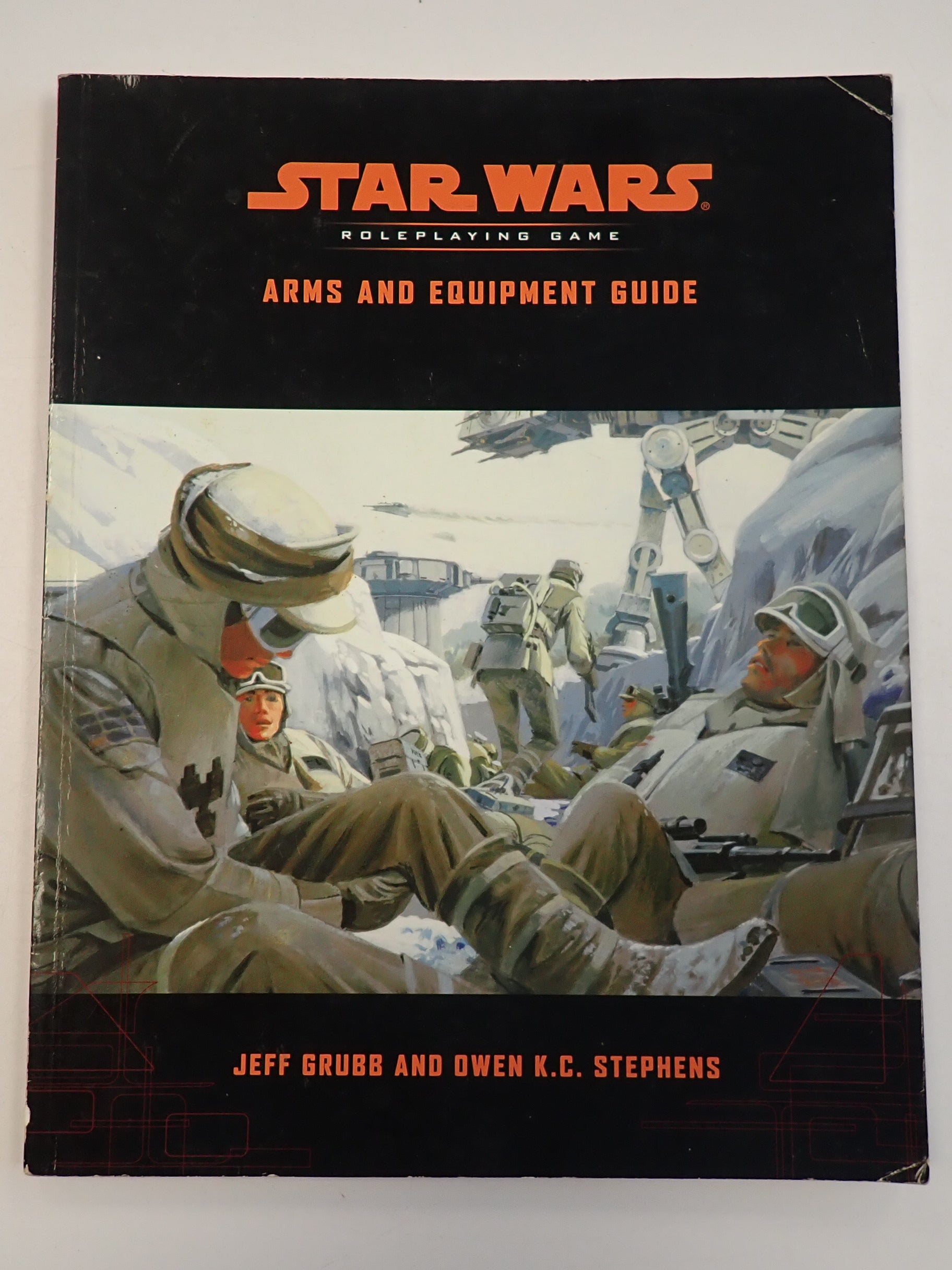 Star Wars Arms and Equipment Guide 2002 (Pre-Owned)