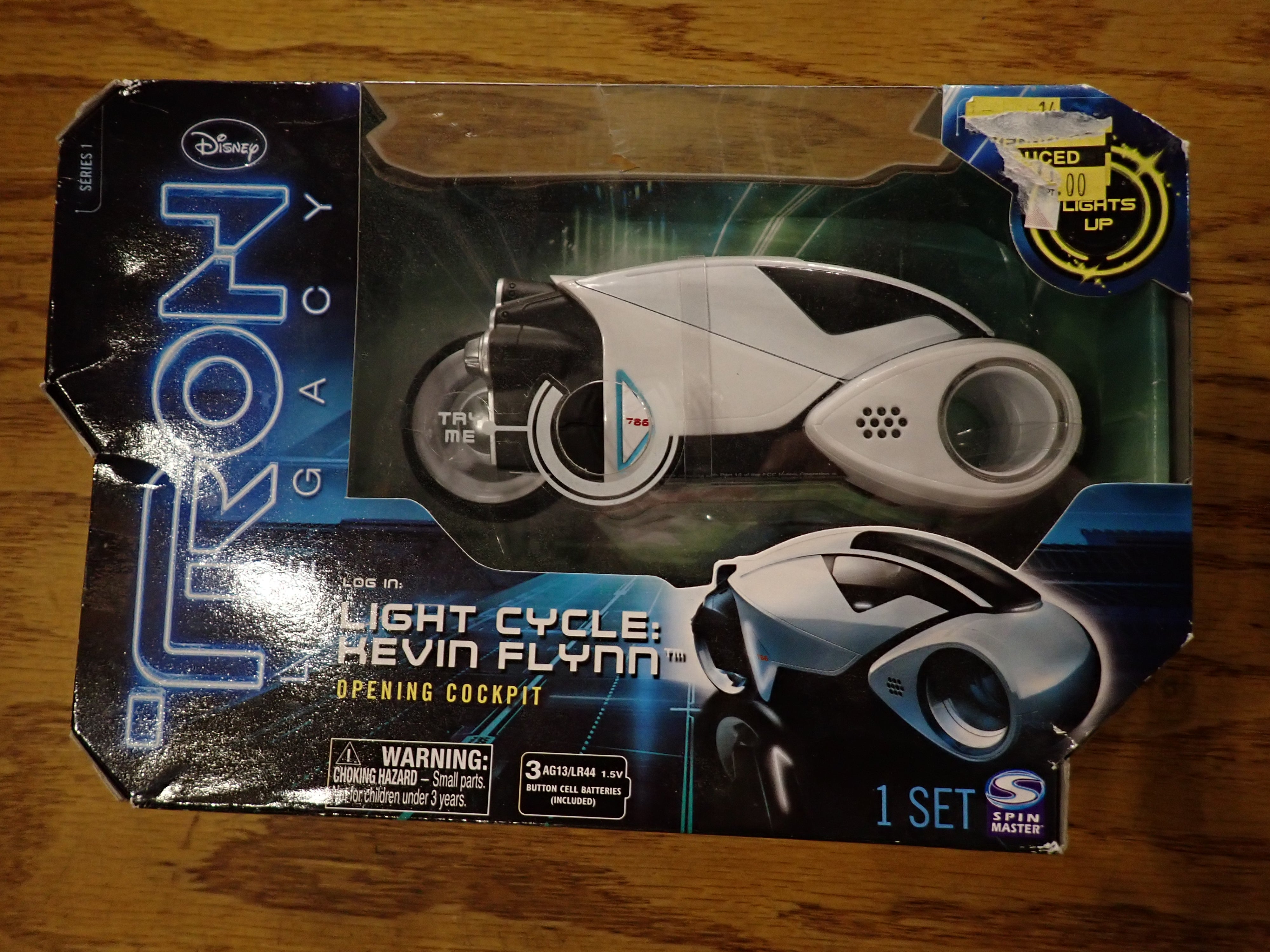 Tron Legacy Light Cycle Kevin Flynn