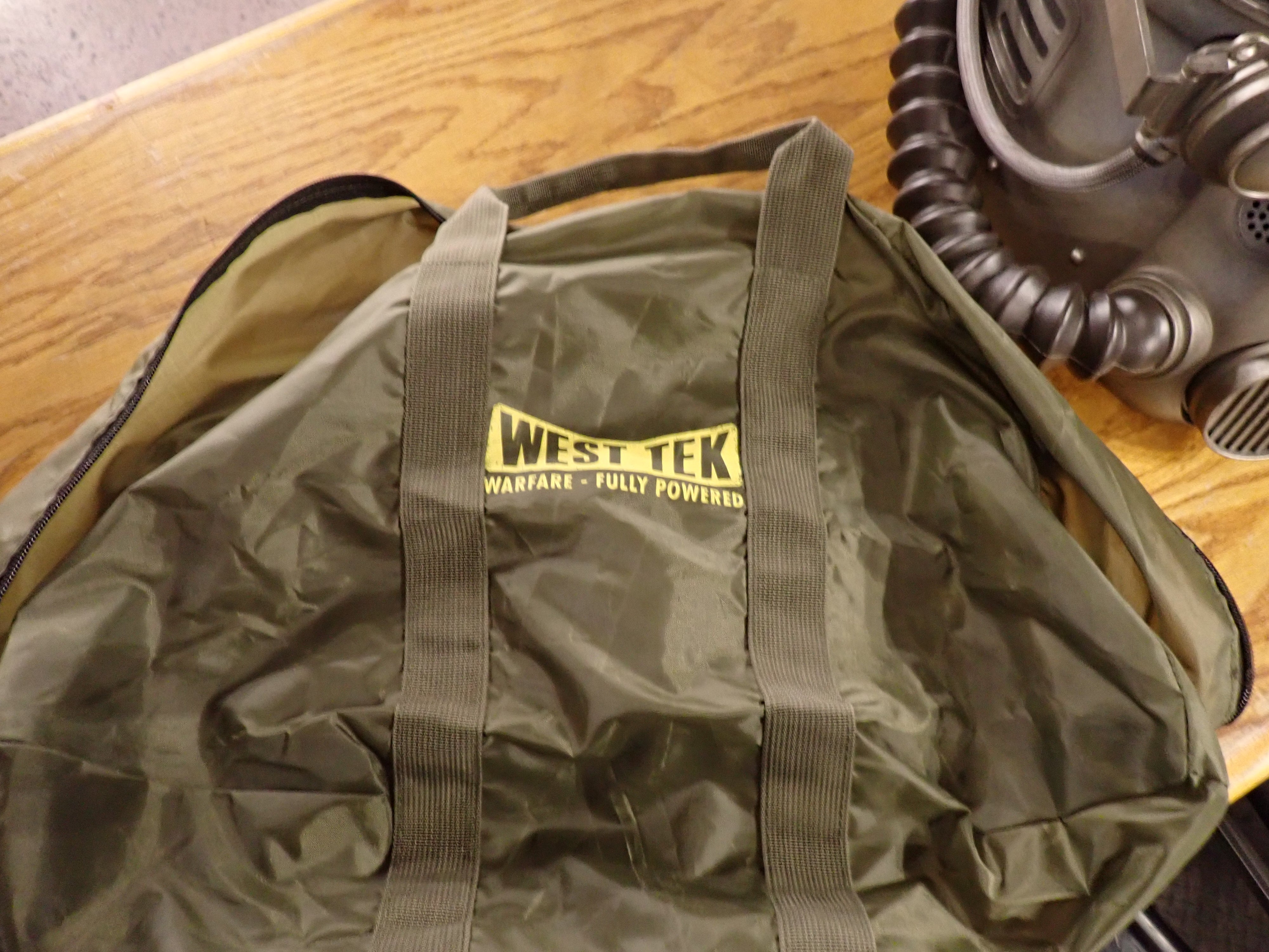 Fallout 76 Power Helm with bag
