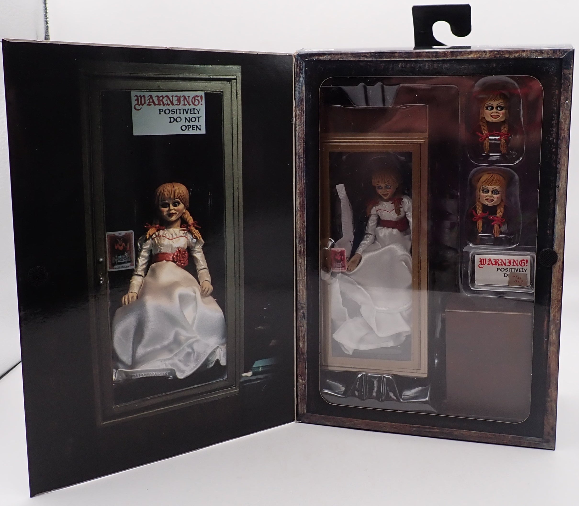 Annabelle Comes Home Ultimate NECA Figure