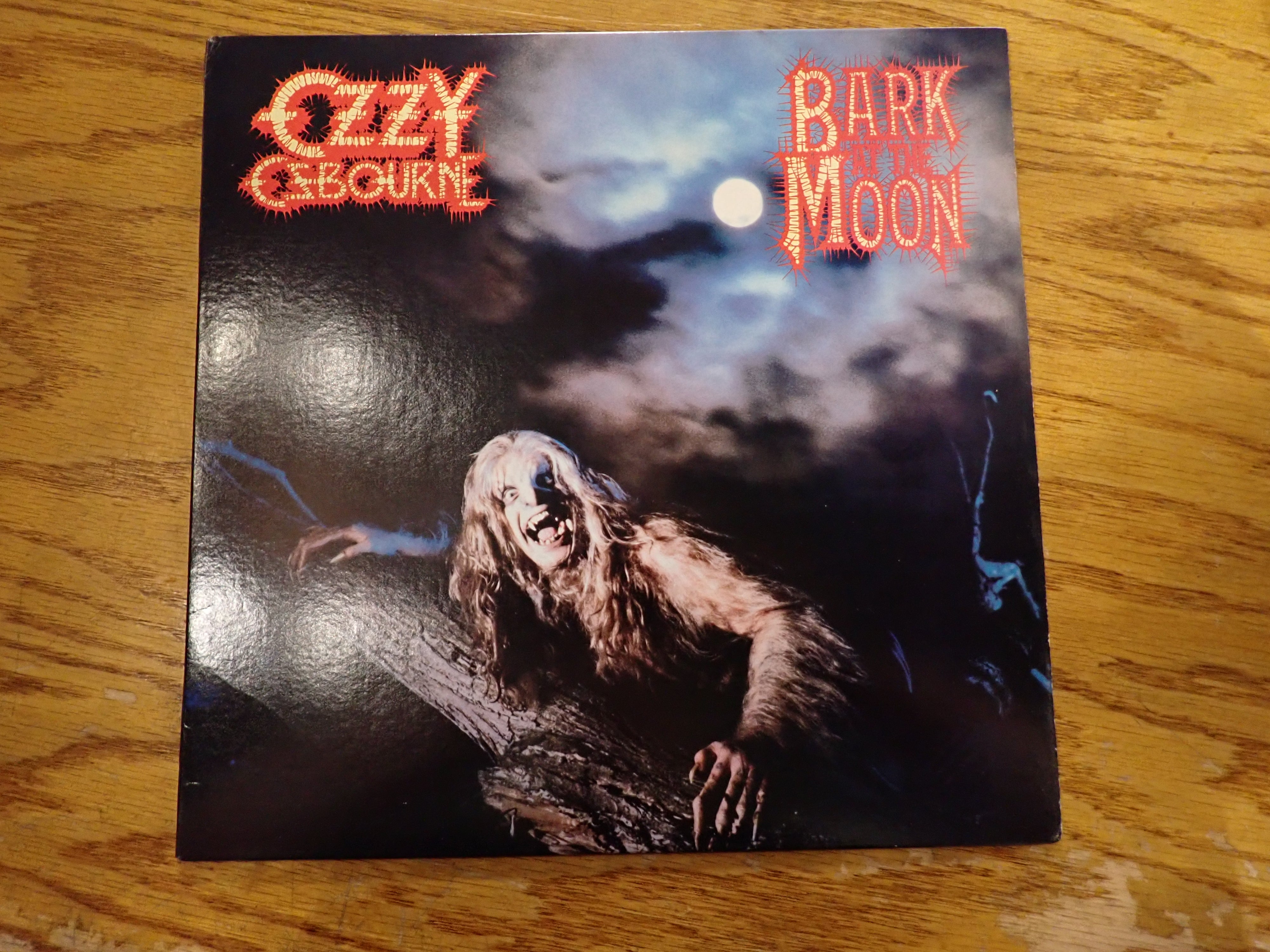 Ozzy Osbourne - Bark At The Moon