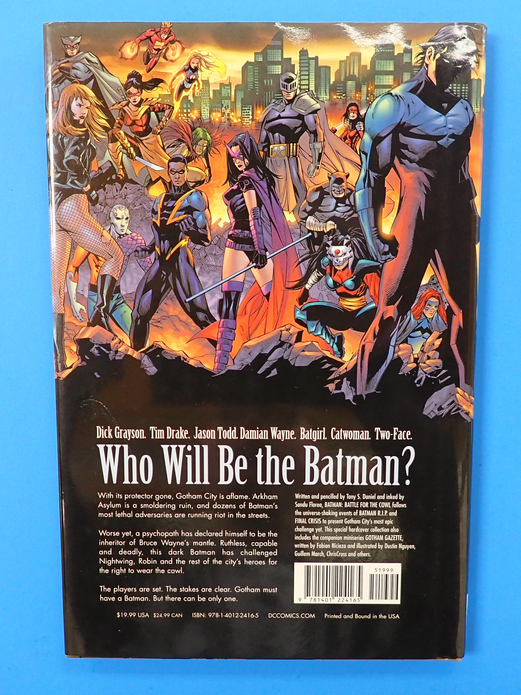 Batman Battle for the Cowl HC [Pre-Owned]