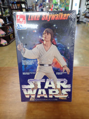 Luke Skywalker Figure