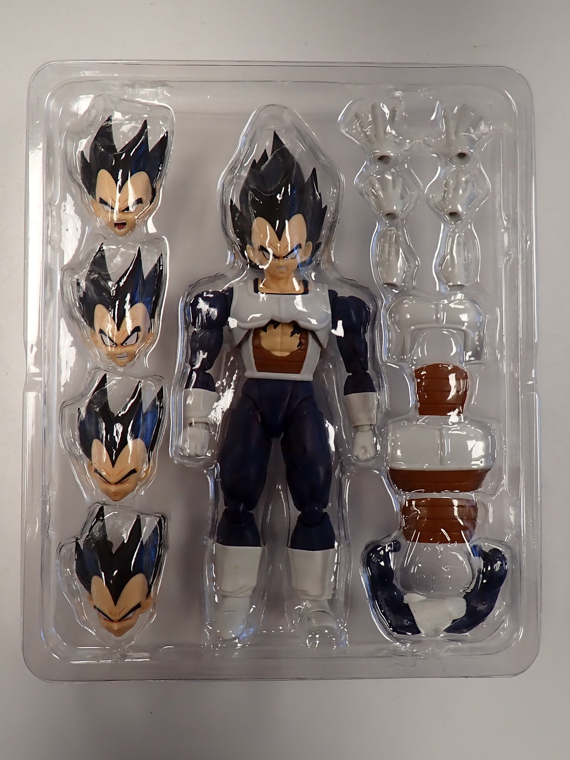 Vegeta Older Style Battle Clothes - S.H. Figuarts [Pre-Owned]