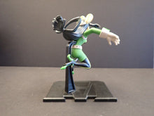 Load image into Gallery viewer, Tsuyu Asui w/ stand 6&quot; (MISSING ACSESSORIES)
