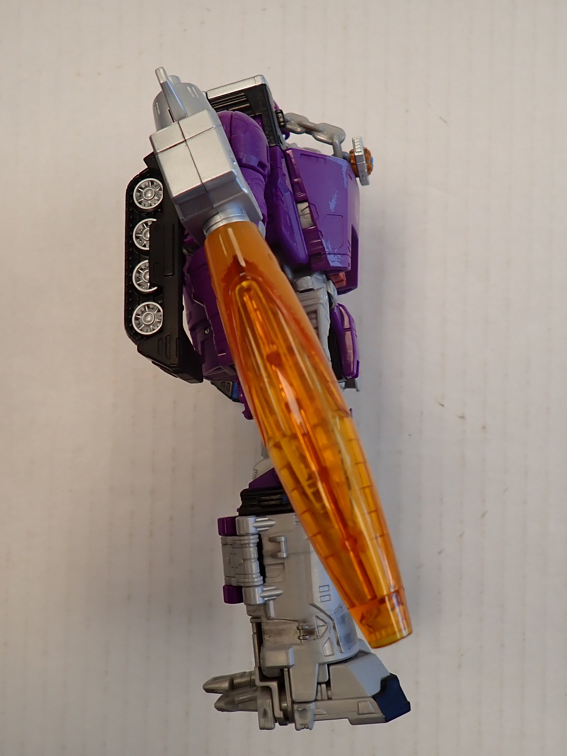 Generations War for Cybertron - Kingdom Leader Galvatron (Battle Damage Edition) (Loose) [Pre-Owned]