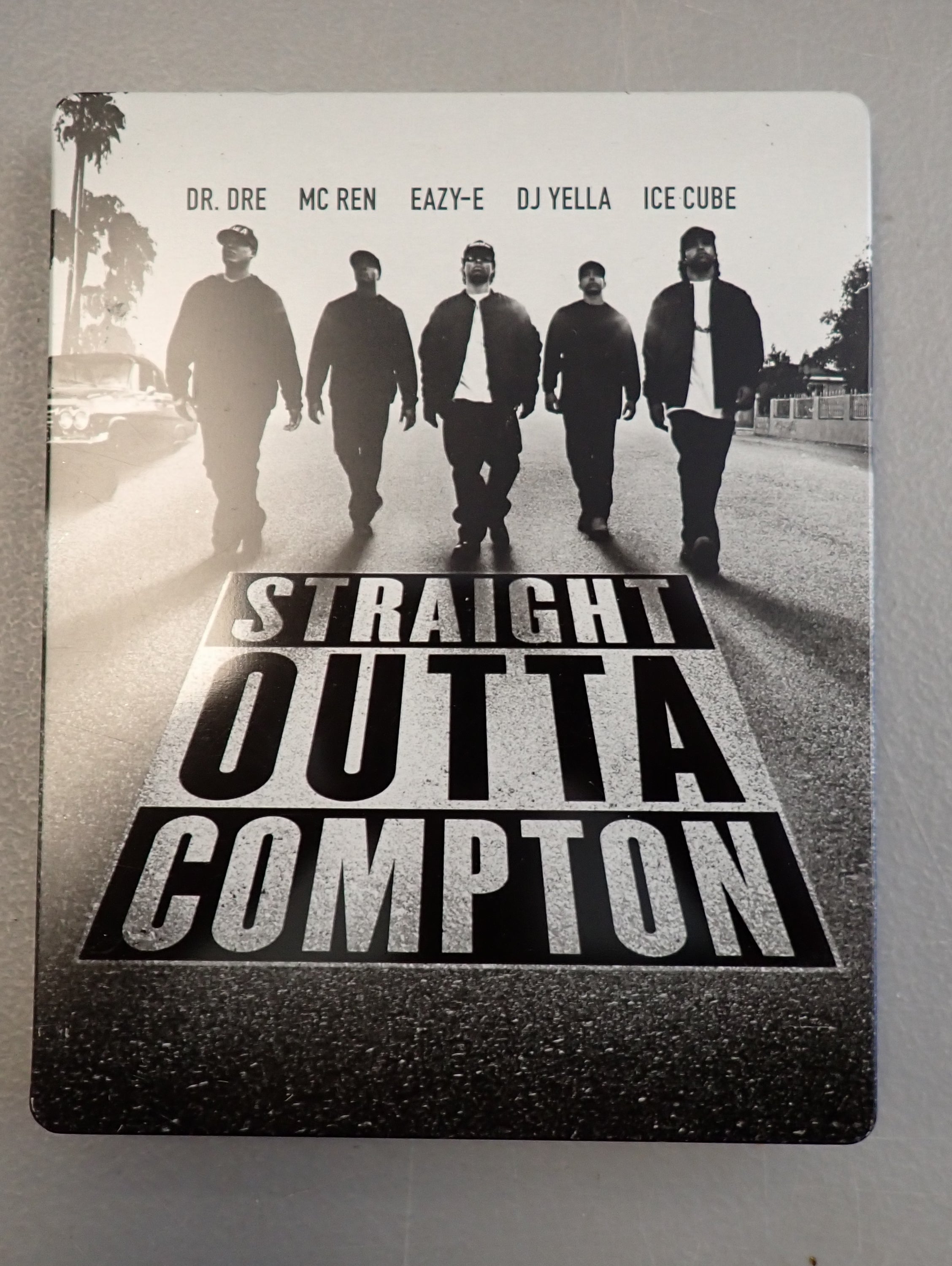 STRAIGHT OUTTA COMPTON Limited Edition Collectors Steelbook (DVD Blu-ray Set) (Pre-owned)