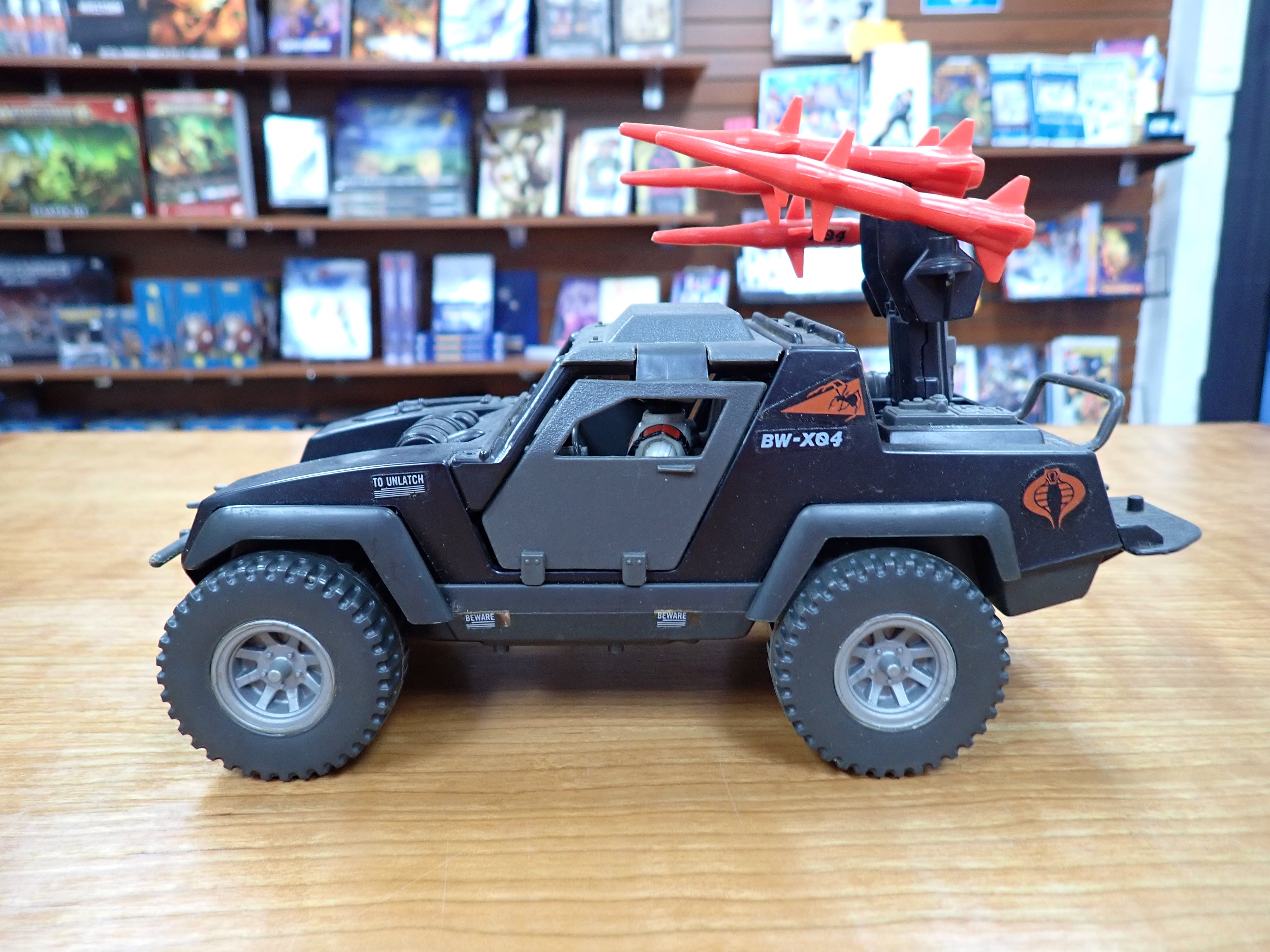 G.I.Joe Cobra Stinger (1984) *2 Broken Rockets* See Description