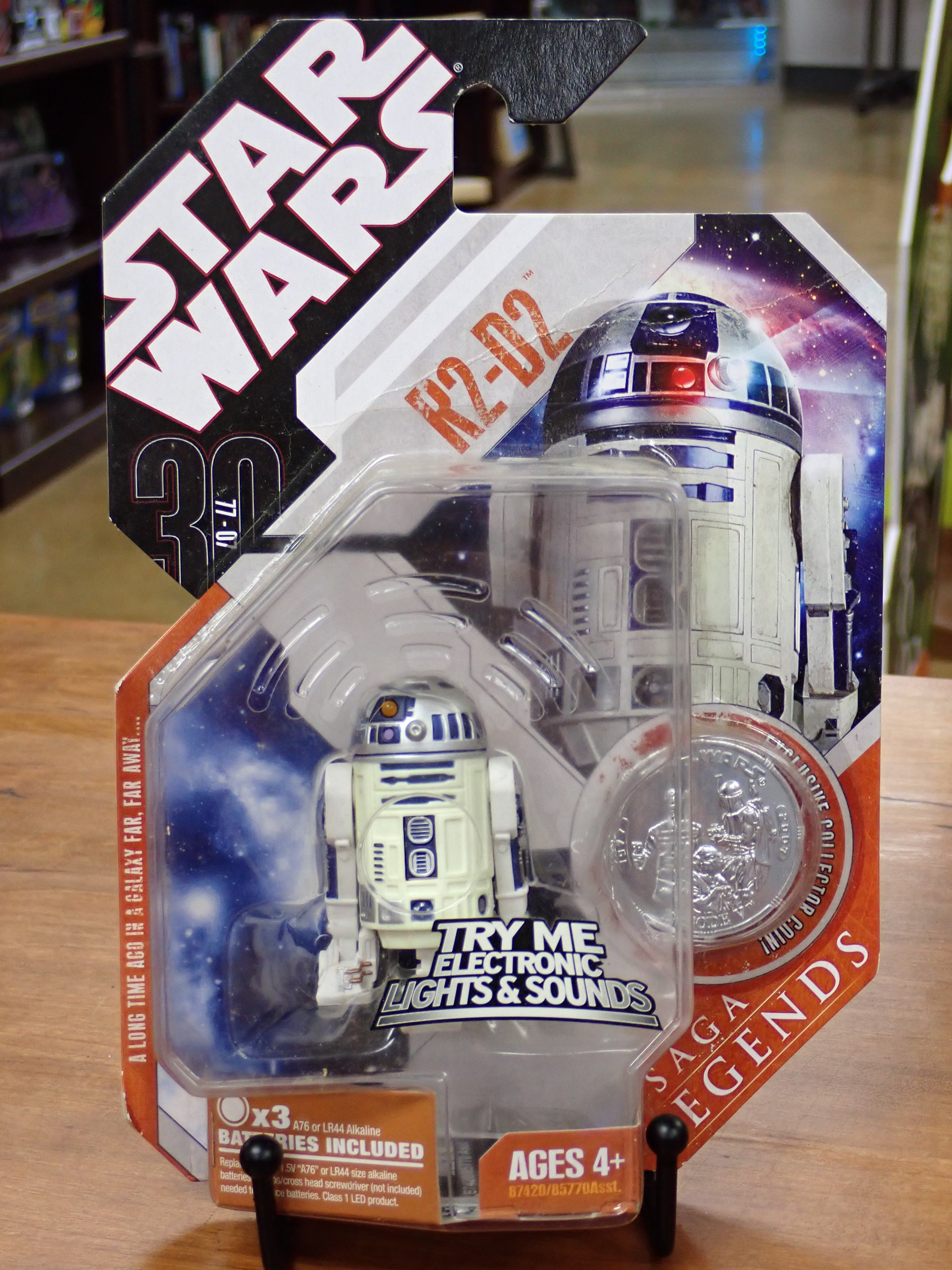 R2-D2 Star Wars Saga: Legends 30th Anniversary