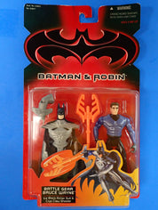 Battle Gear Bruce Wayne Ice Block Armor Suit & Cryo Claw Shooter - Kenner [Pre-Owned]
