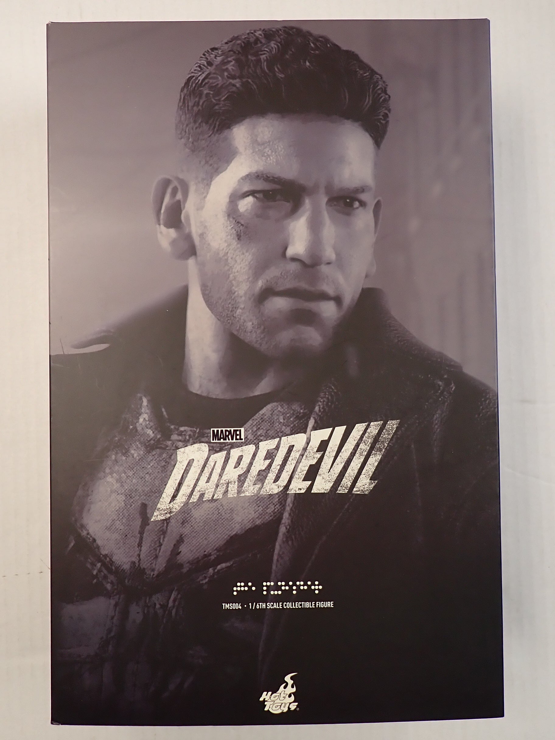 Punisher 1/6 scale statue from Marvel Daredevil Jon Bernthal - Hot Toys [Pre-Owned]