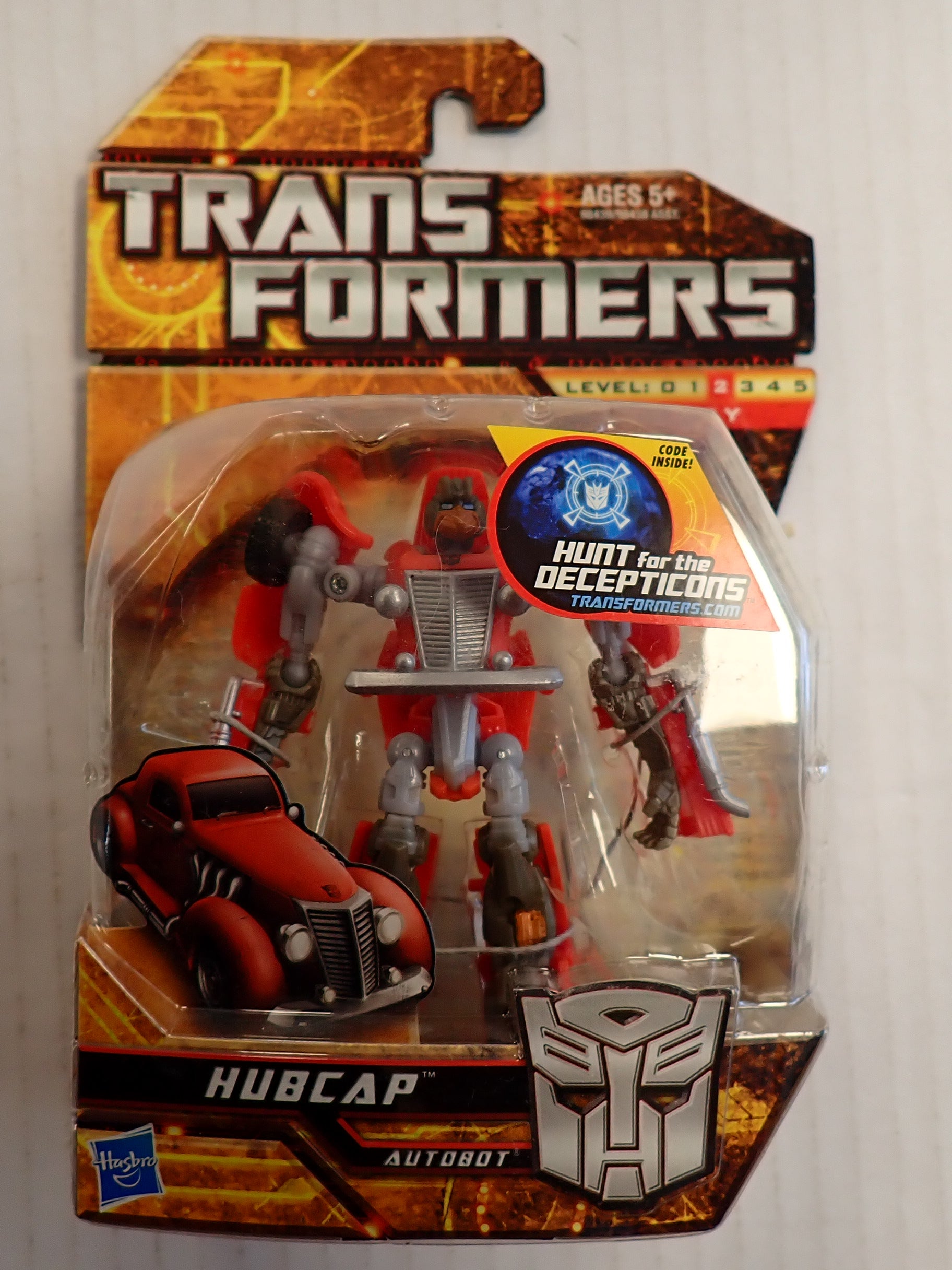 Hubcap Scout Class Hunt for the Decepticons - Hasbro [Pre-Owned]