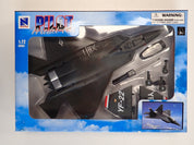 F-22 Raptor 1:72 Scale Pilot Model Kit New Ray [Pre-Owned]